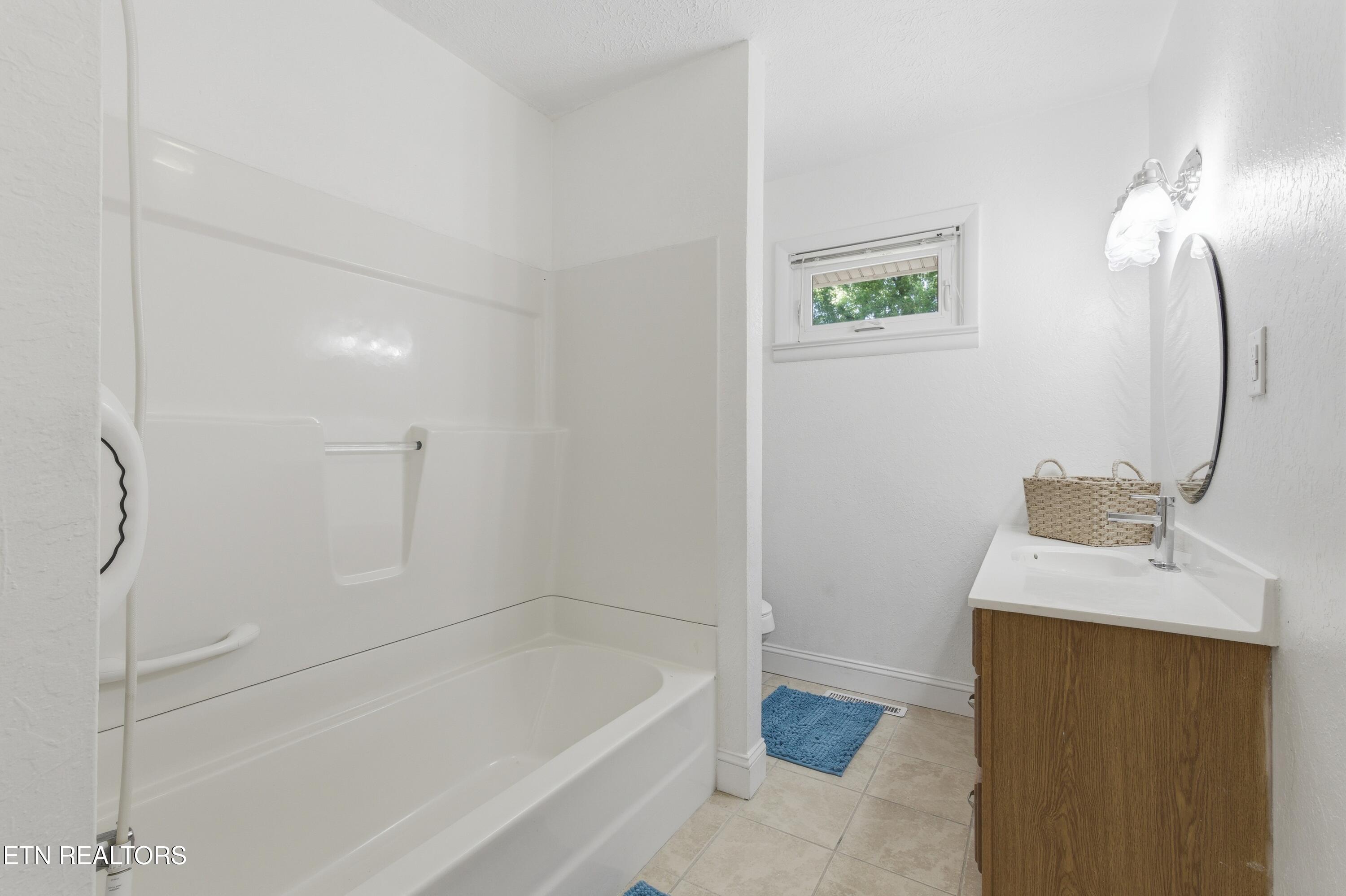 219 Evergreen Street Harriman TN 37748