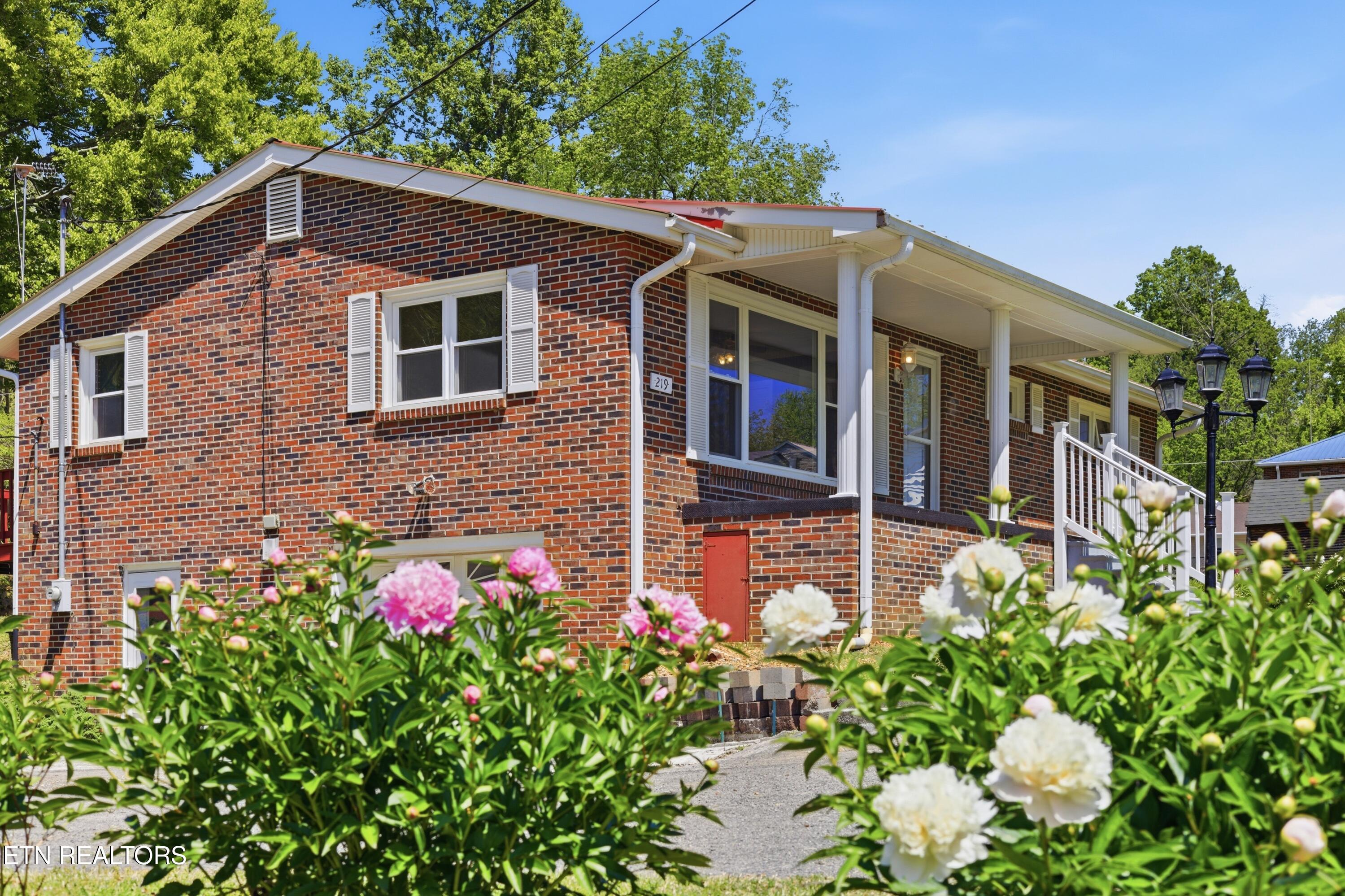 219 Evergreen Street Harriman TN 37748