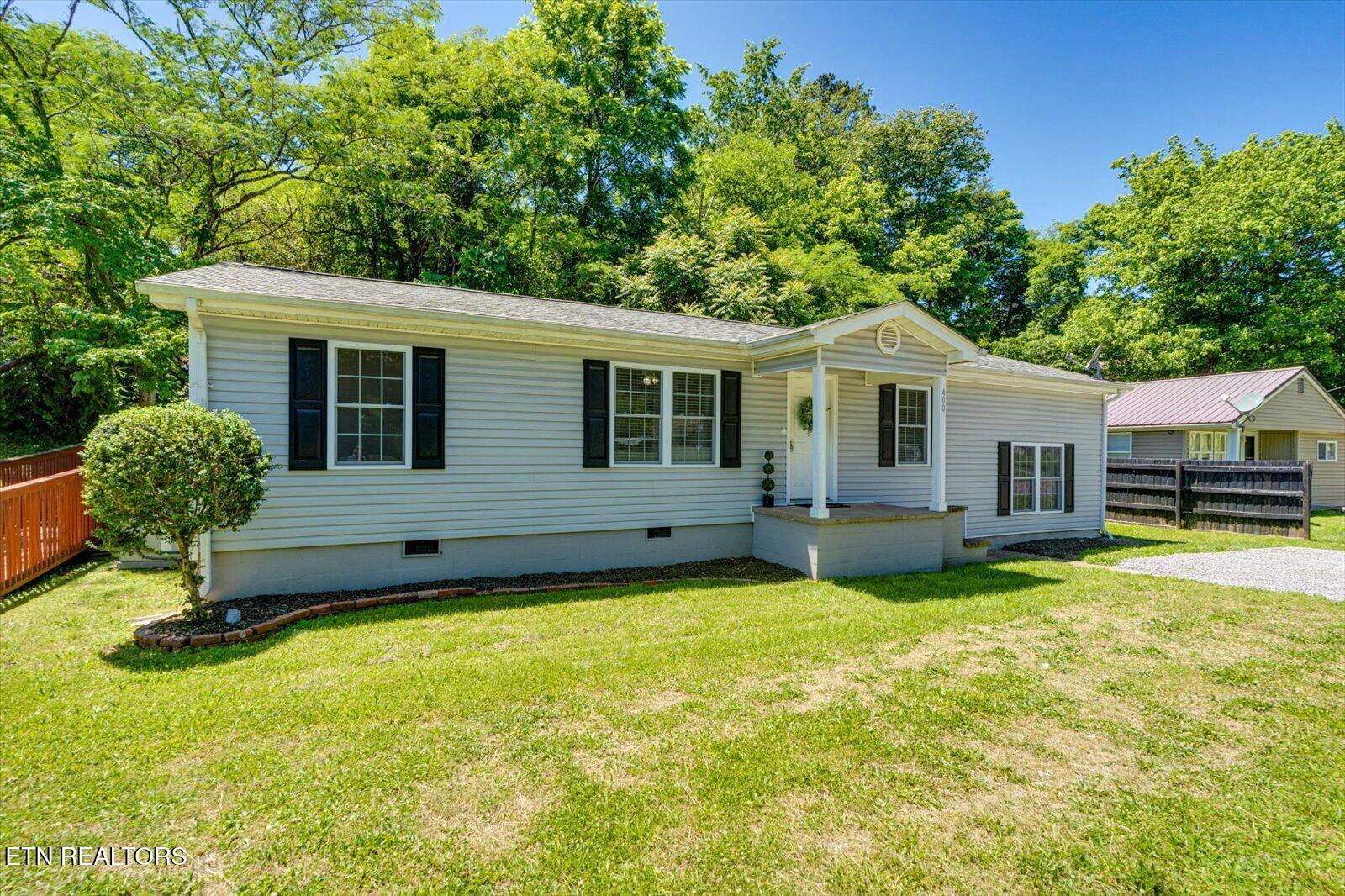 400 N G Street Lenoir City TN 37771