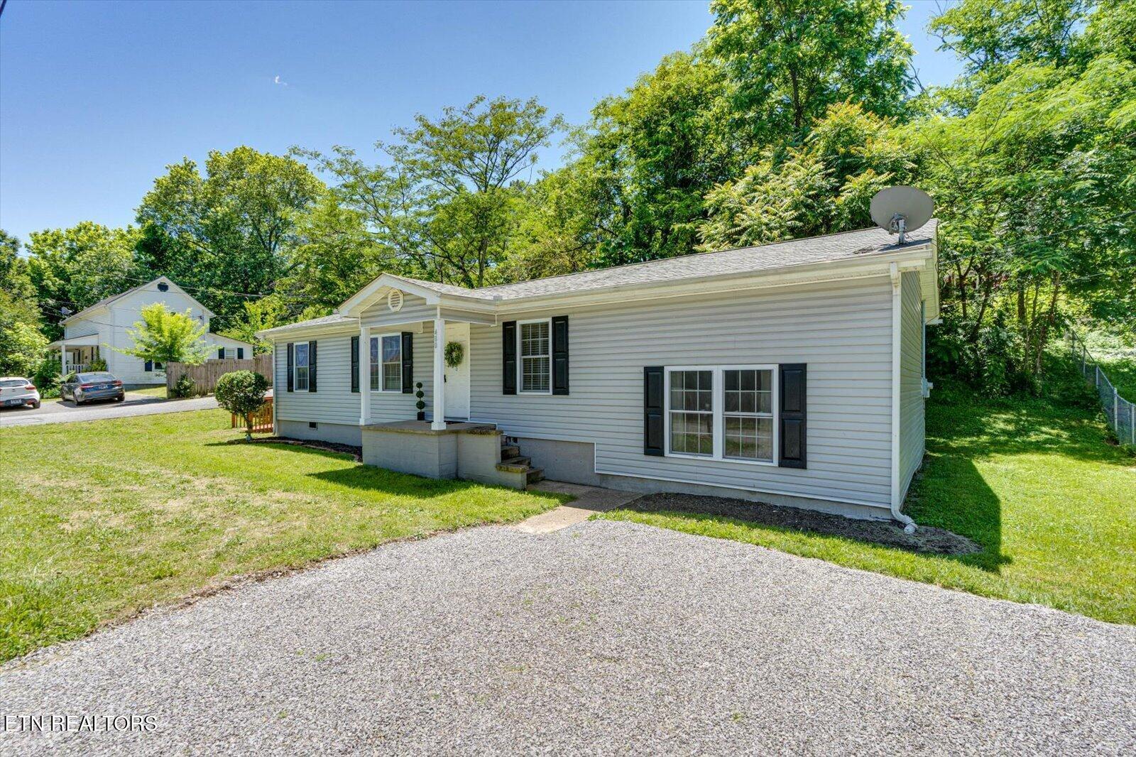 400 N G Street Lenoir City TN 37771