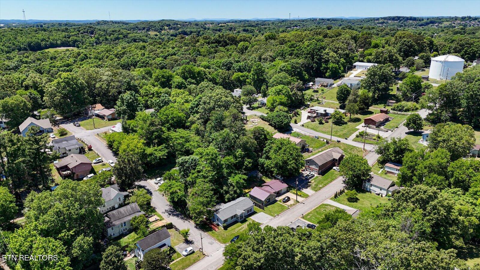 400 N G Street Lenoir City TN 37771