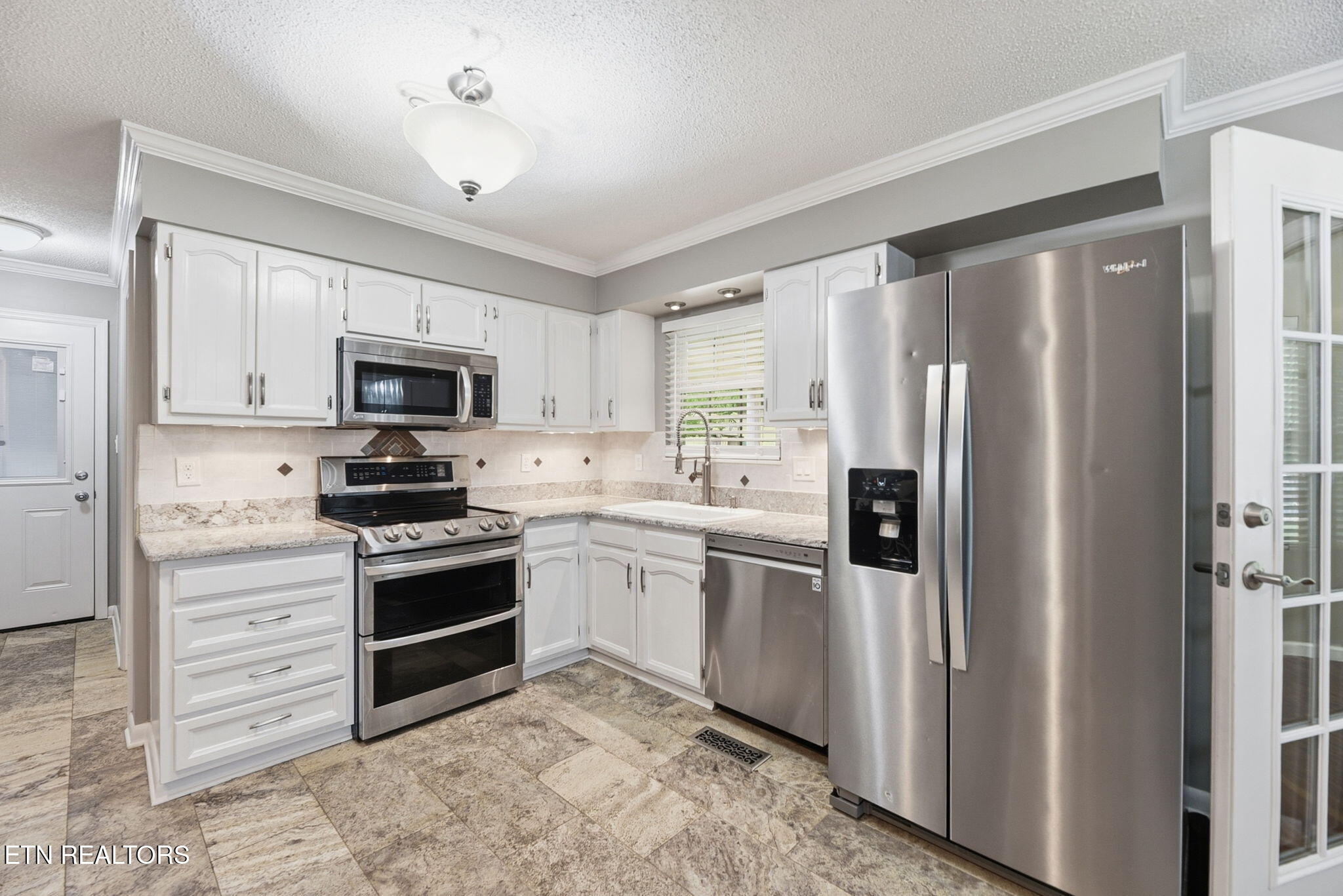 208 Lakeview Lane Oak Ridge TN 37830