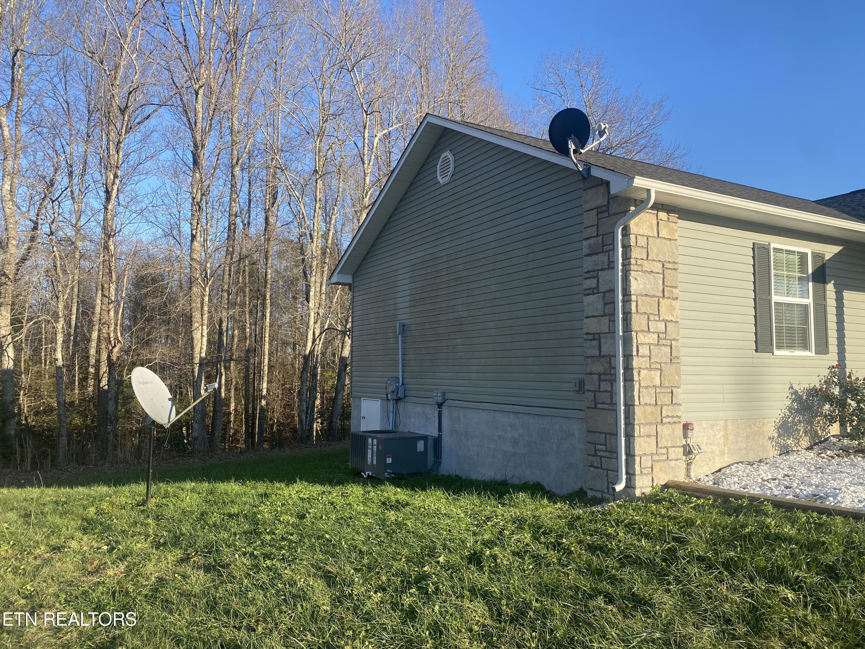228 Ferry Bend Trail Crossville TN 38571