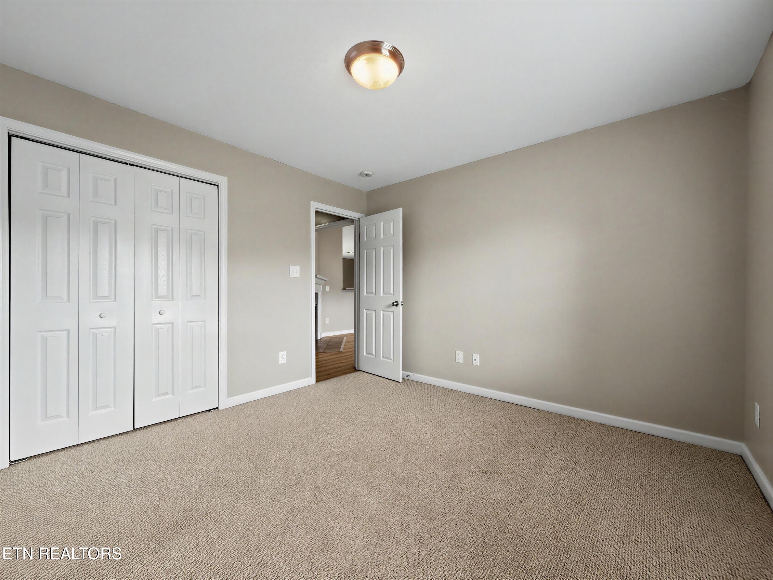 5926 Gray Gables Drive Knoxville TN 37931