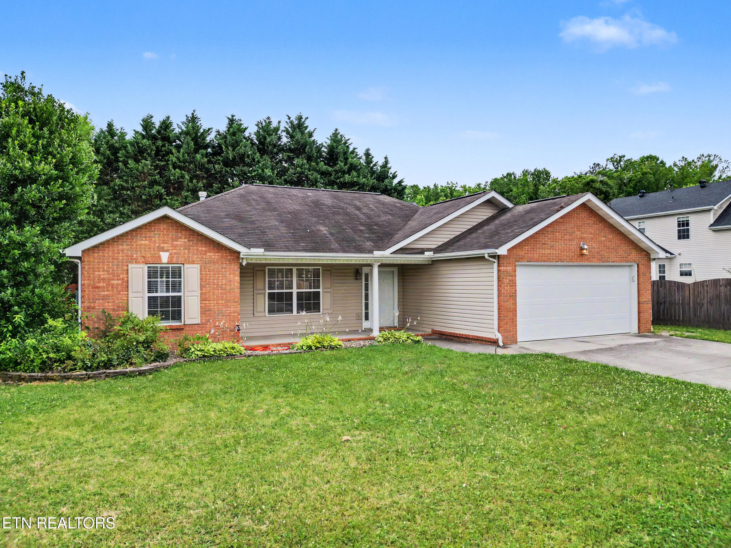 5926 Gray Gables Drive Knoxville TN 37931