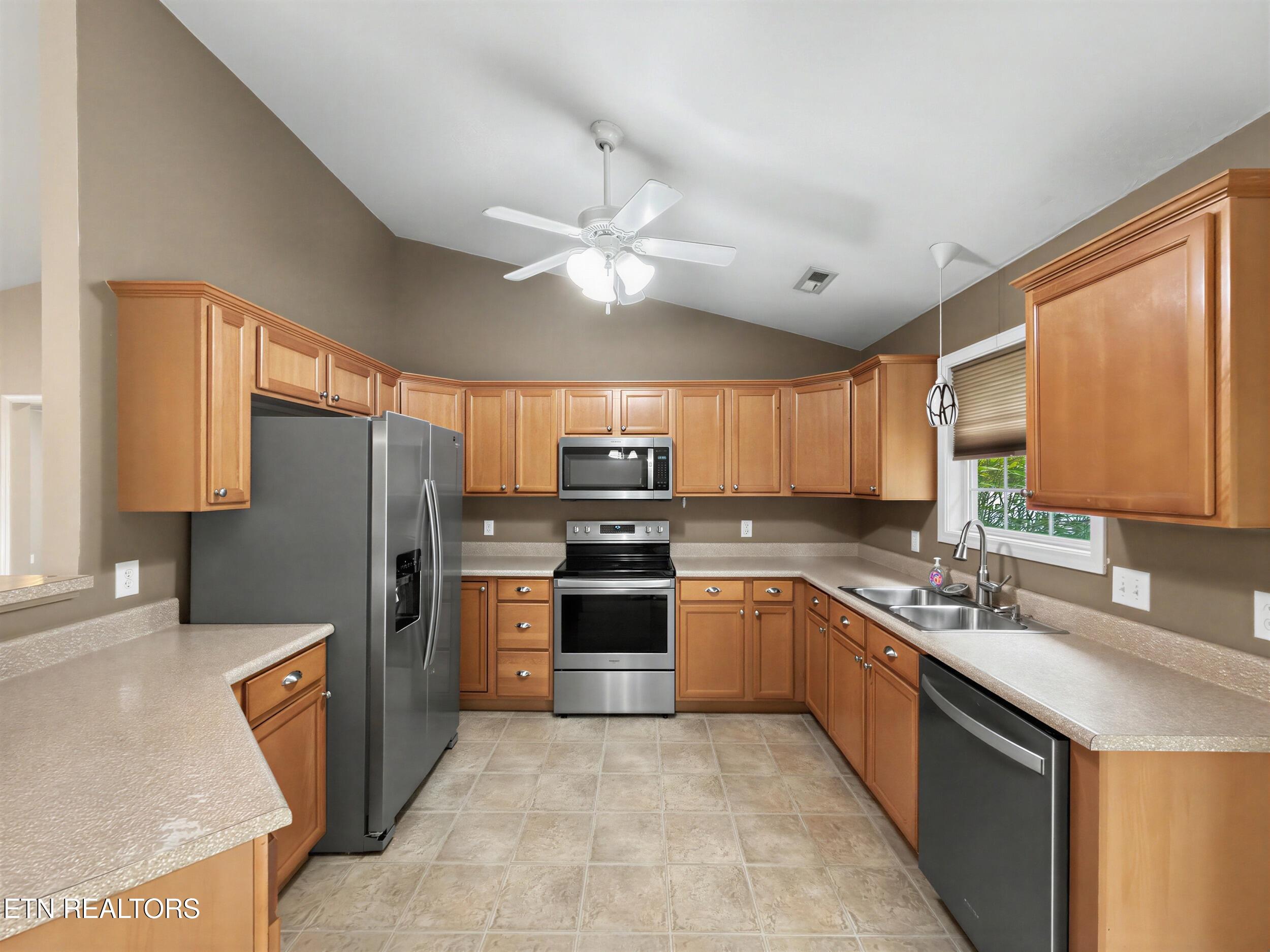 5926 Gray Gables Drive Knoxville TN 37931