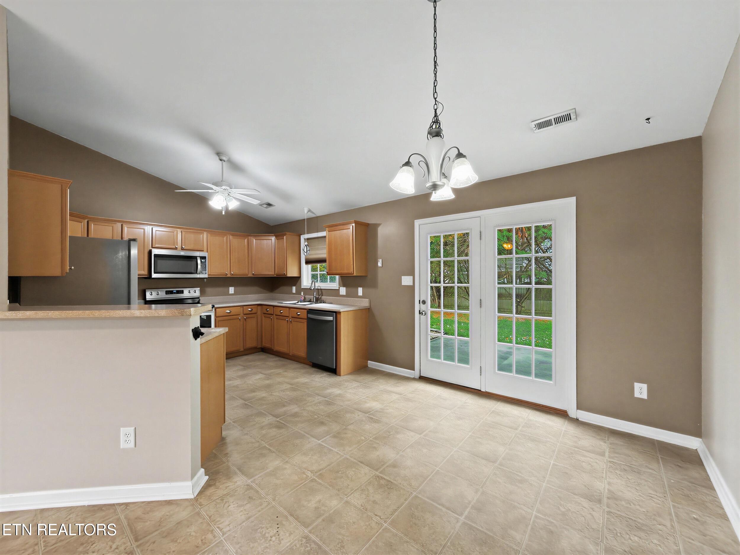 5926 Gray Gables Drive Knoxville TN 37931