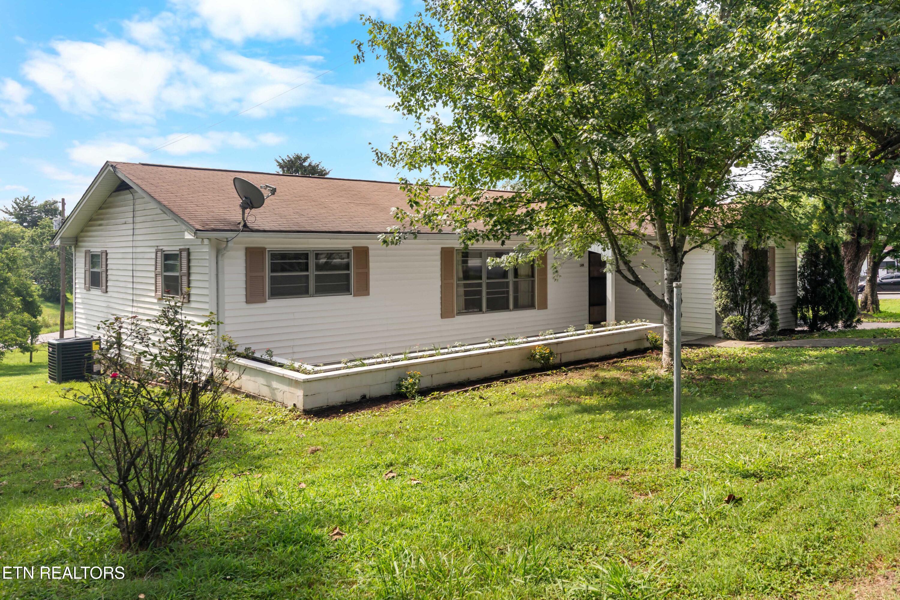 149 Holbrook Avenue Lenoir City TN 37771