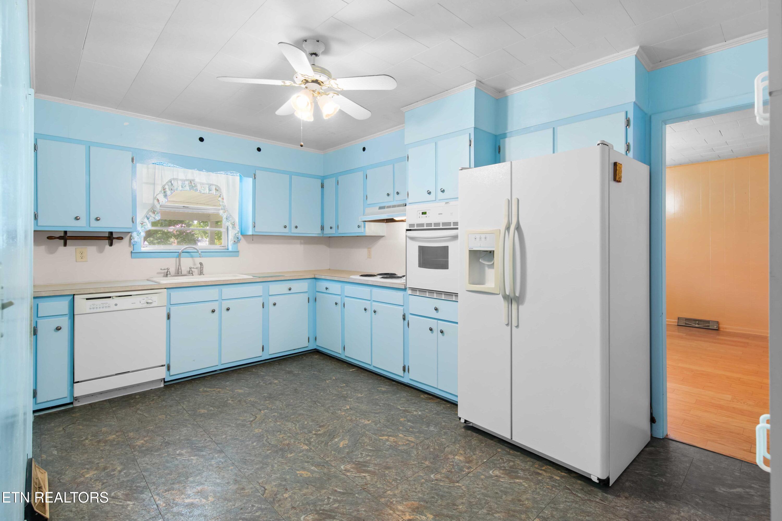 149 Holbrook Avenue Lenoir City TN 37771