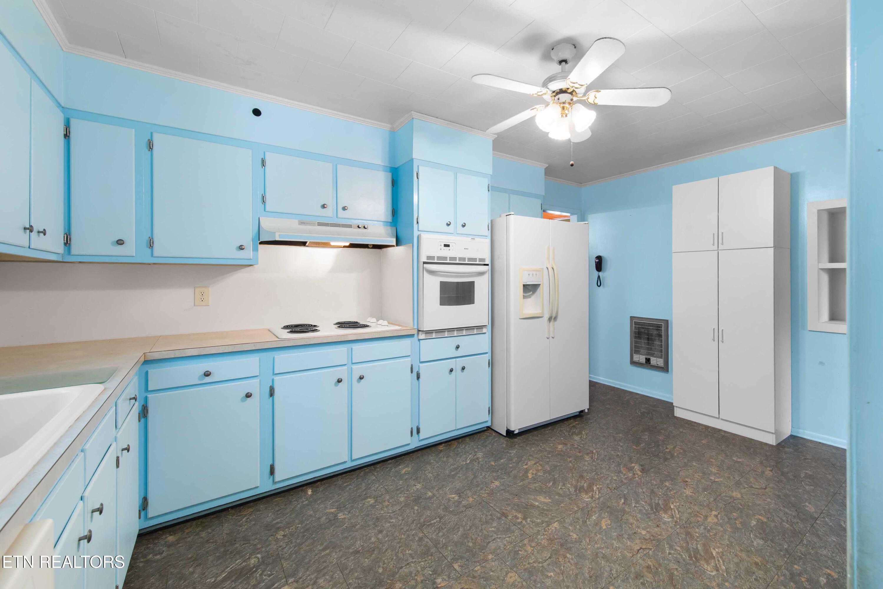 149 Holbrook Avenue Lenoir City TN 37771