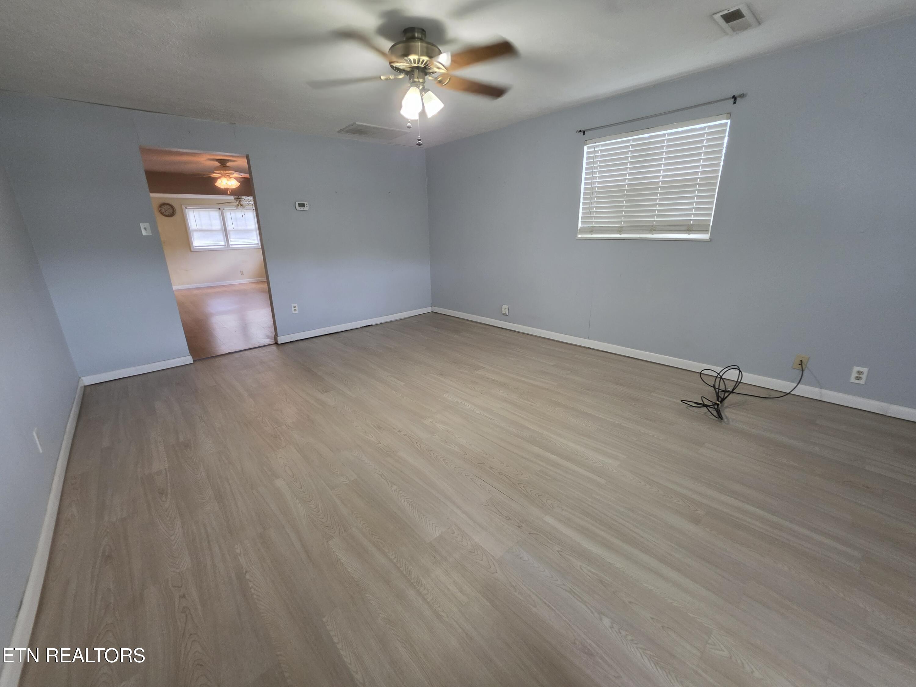 115 Flanders Avenue Harriman TN 37748