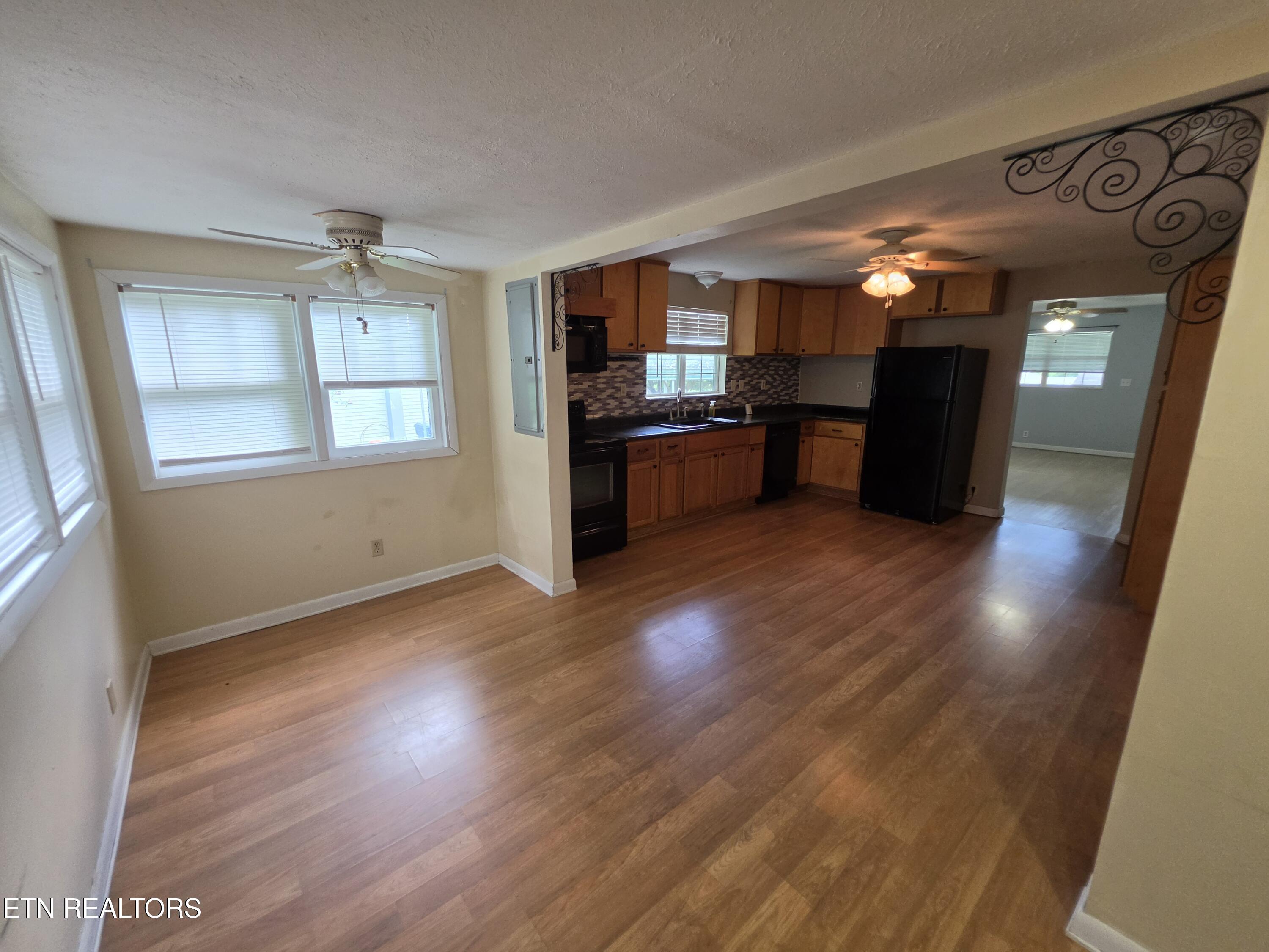 115 Flanders Avenue Harriman TN 37748