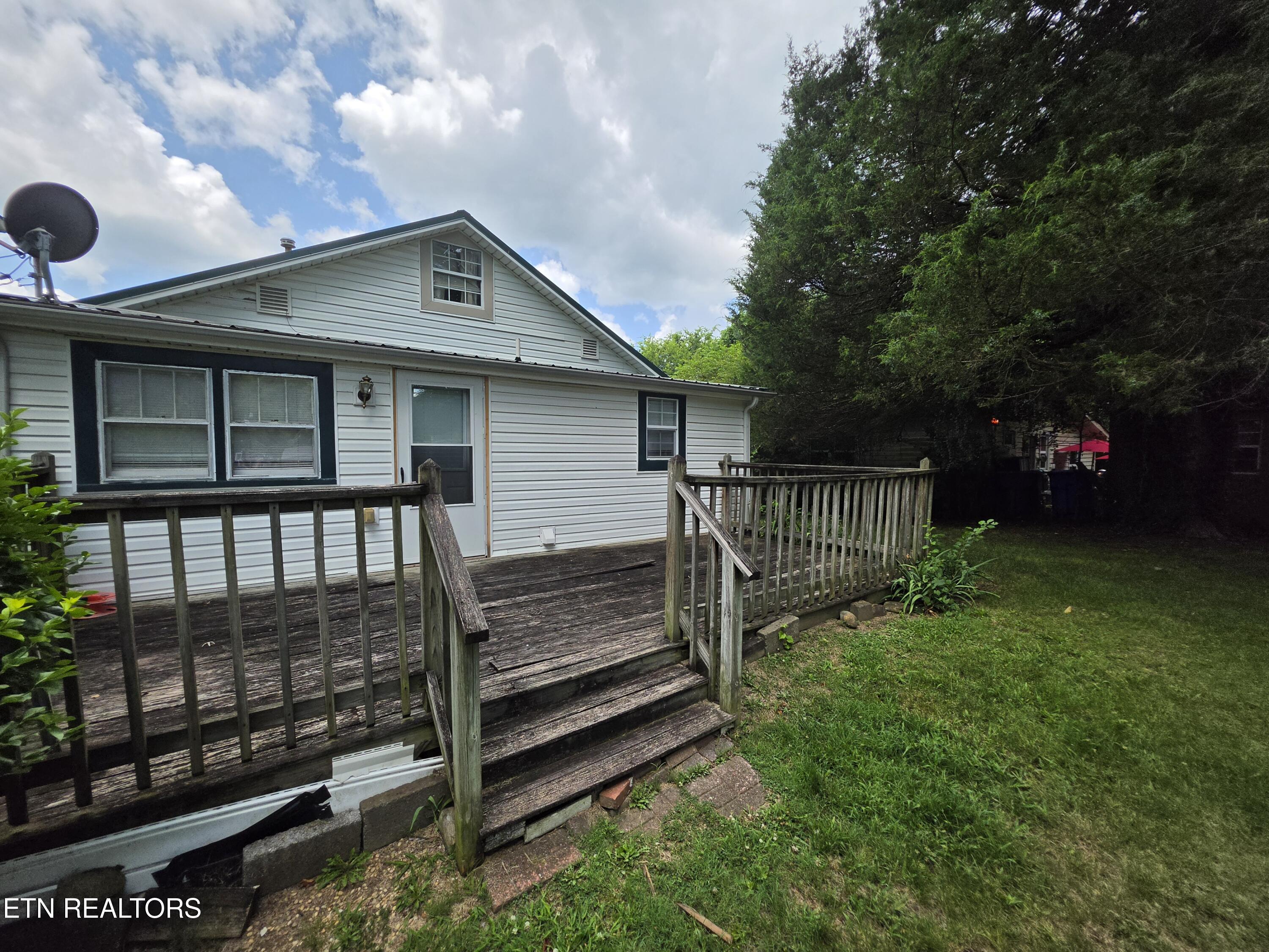 115 Flanders Avenue Harriman TN 37748