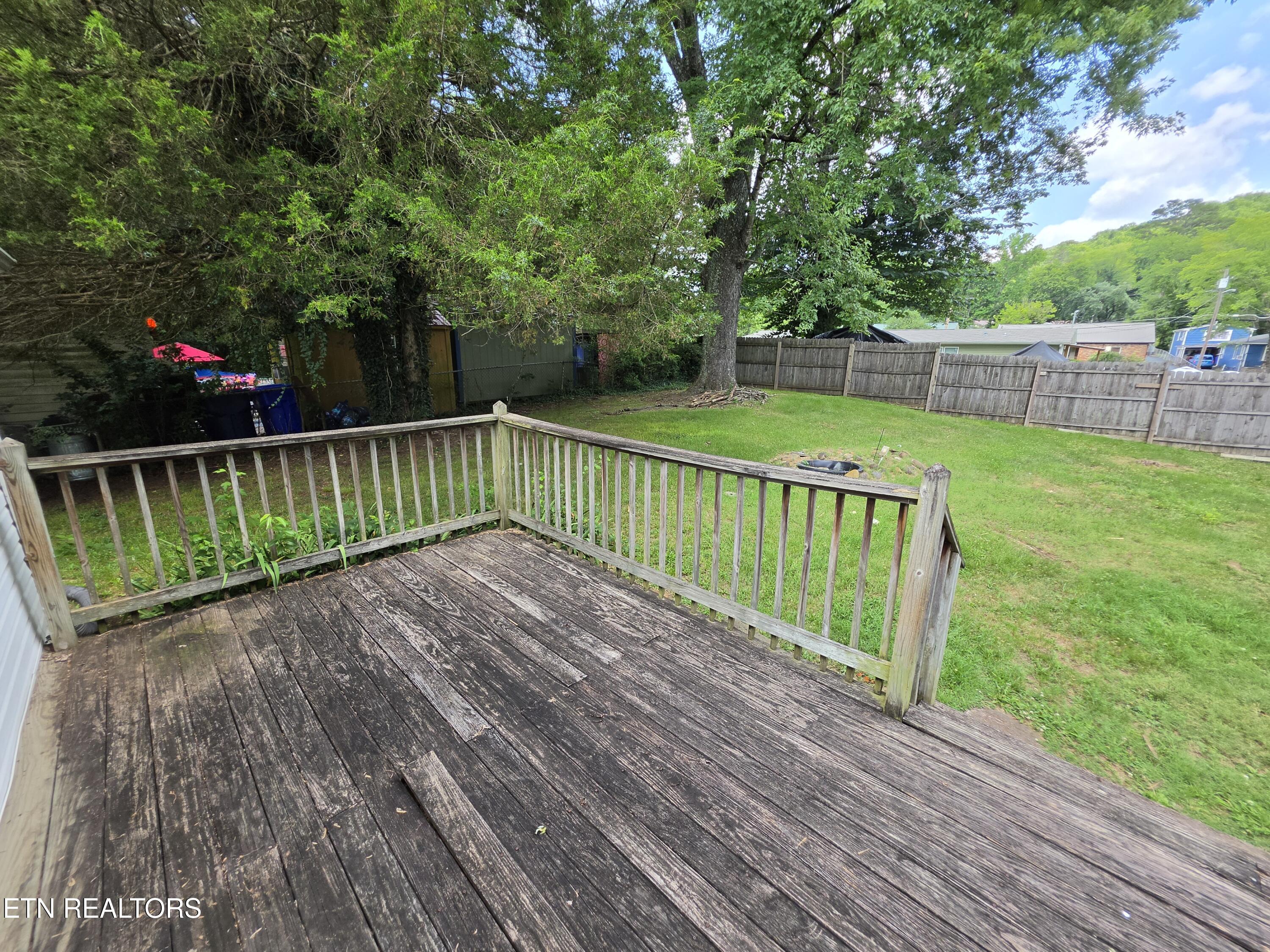 115 Flanders Avenue Harriman TN 37748