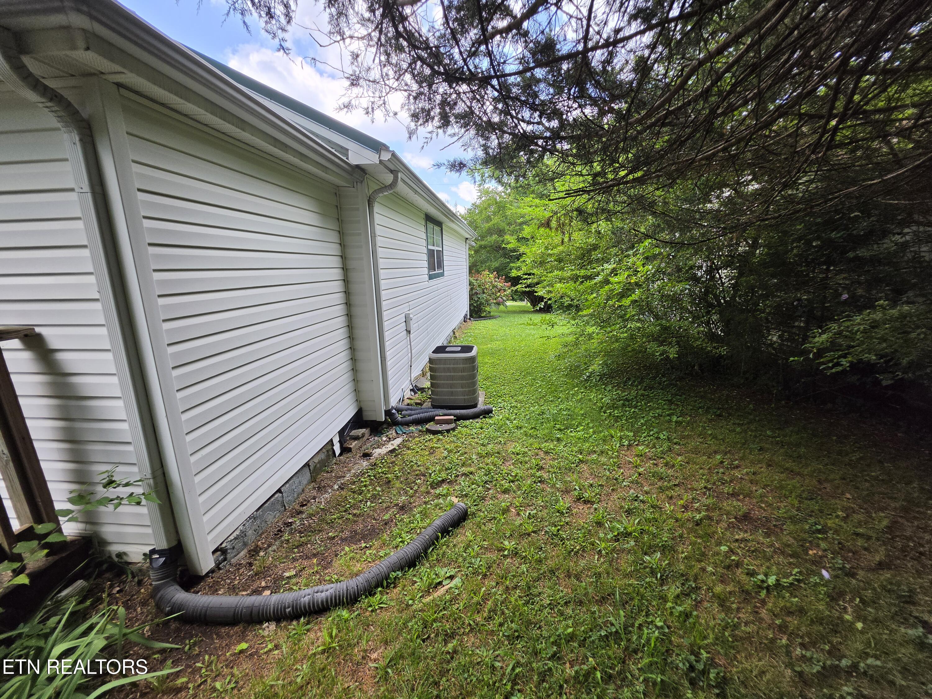 115 Flanders Avenue Harriman TN 37748