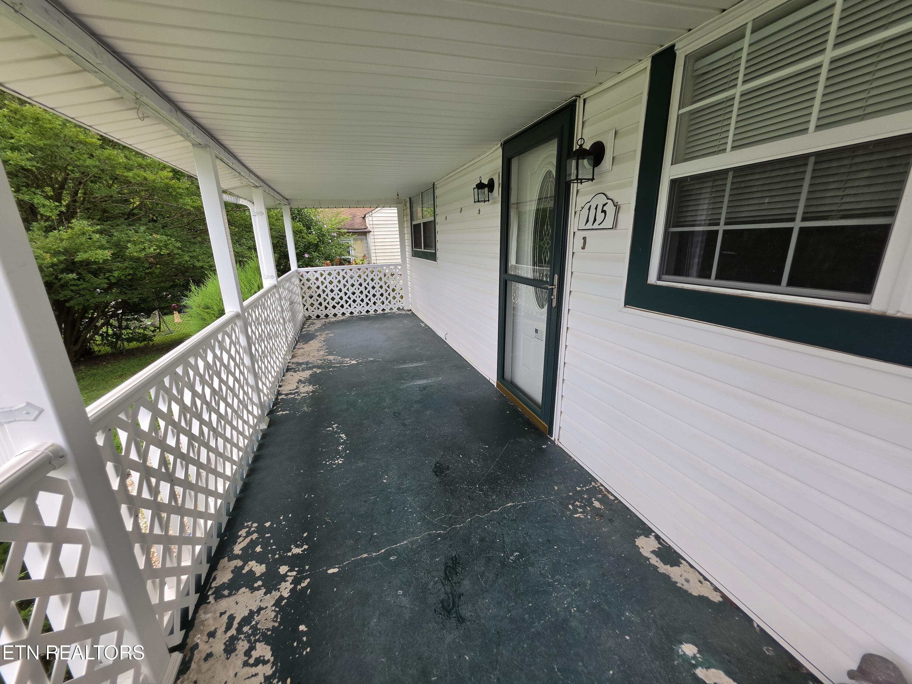 115 Flanders Avenue Harriman TN 37748