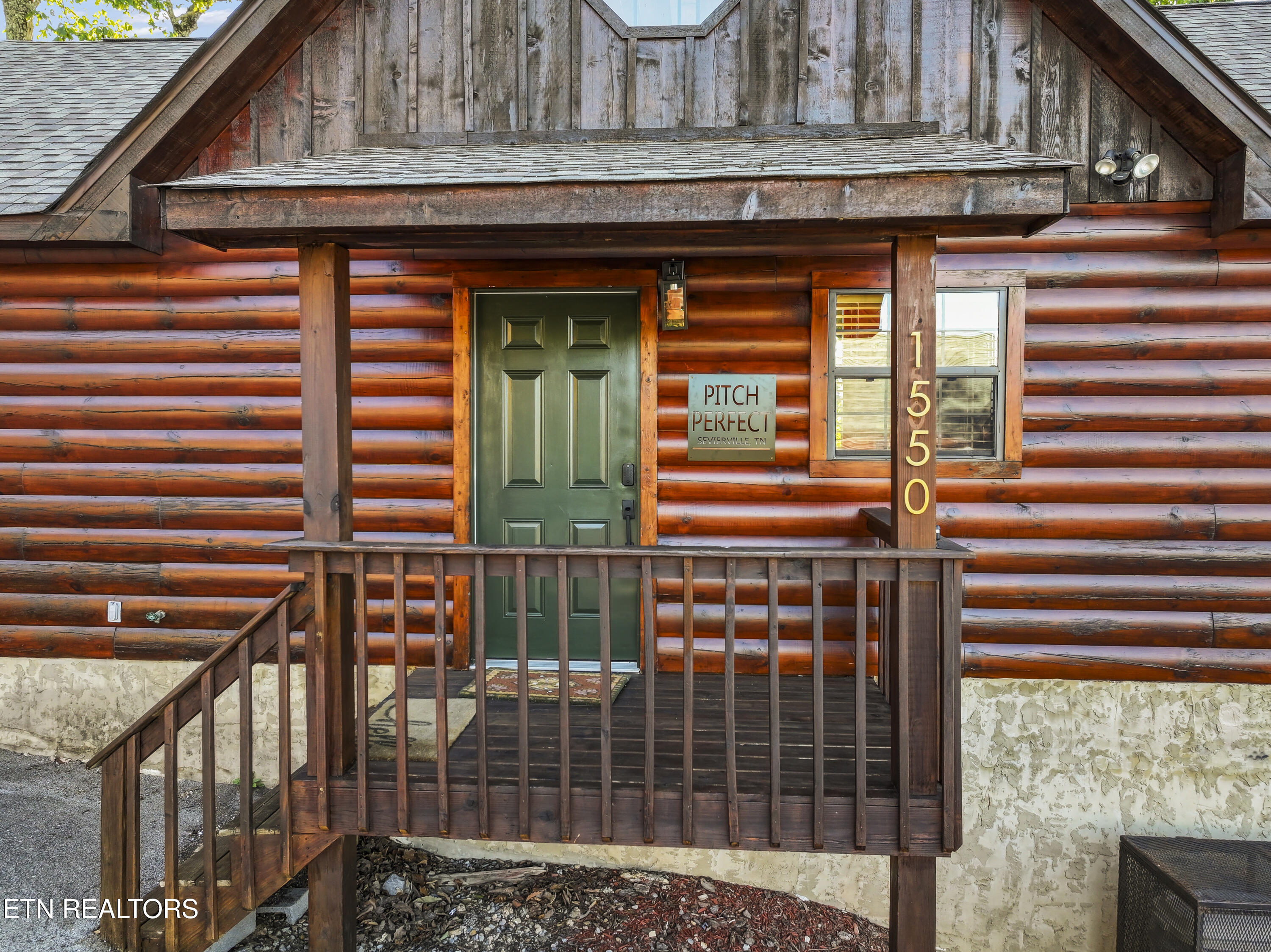 1550 Bears Den Way Sevierville TN 37876