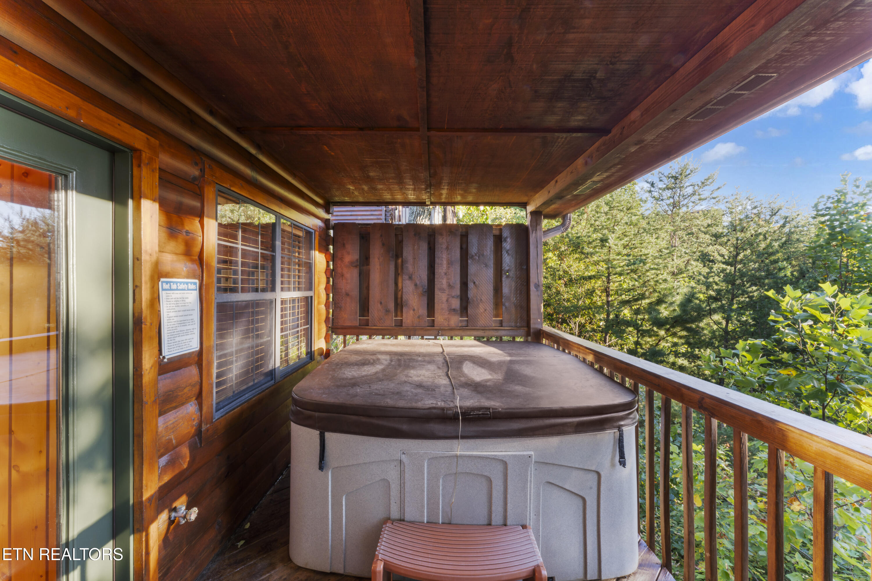 1550 Bears Den Way Sevierville TN 37876