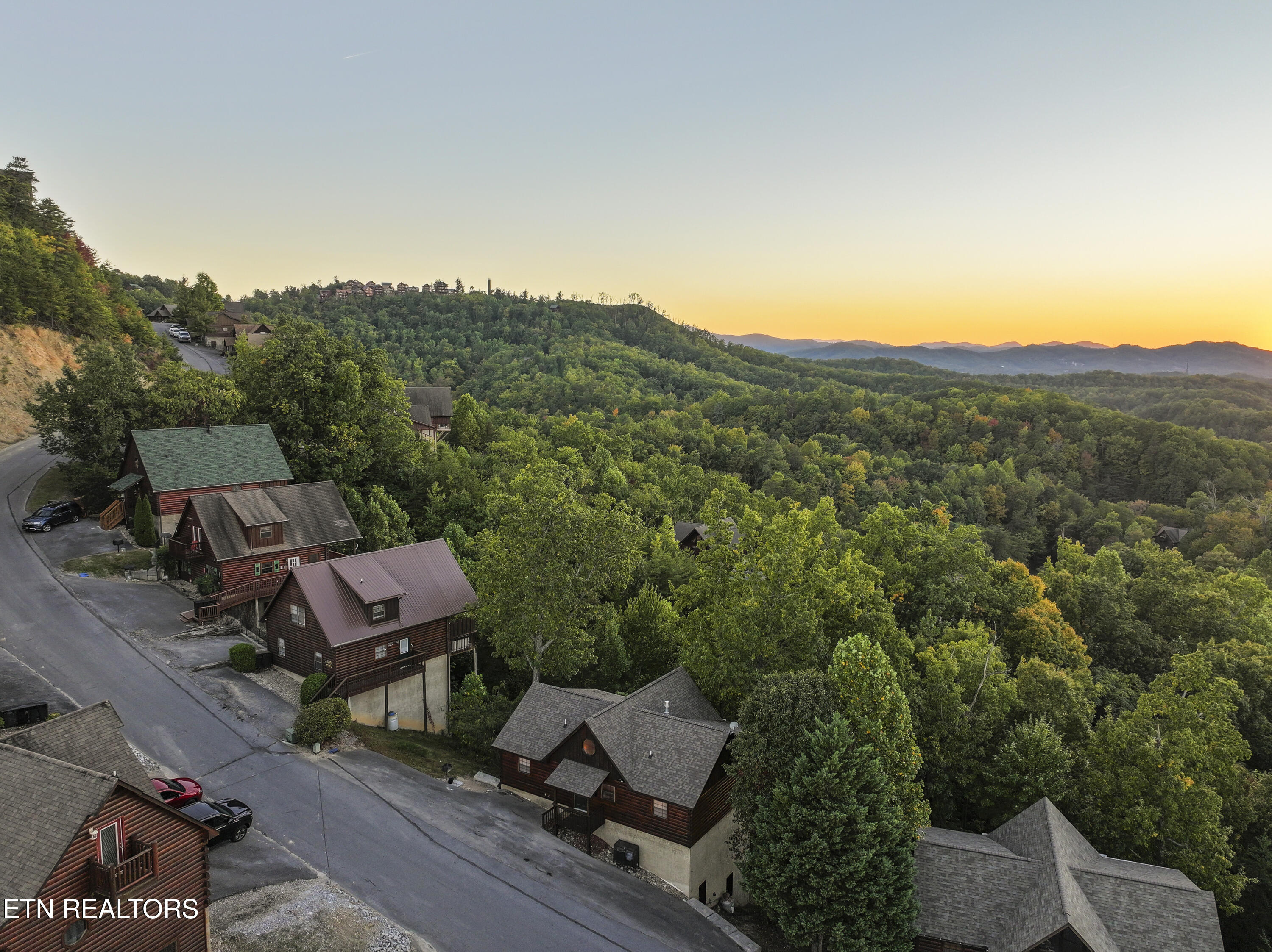 1550 Bears Den Way Sevierville TN 37876