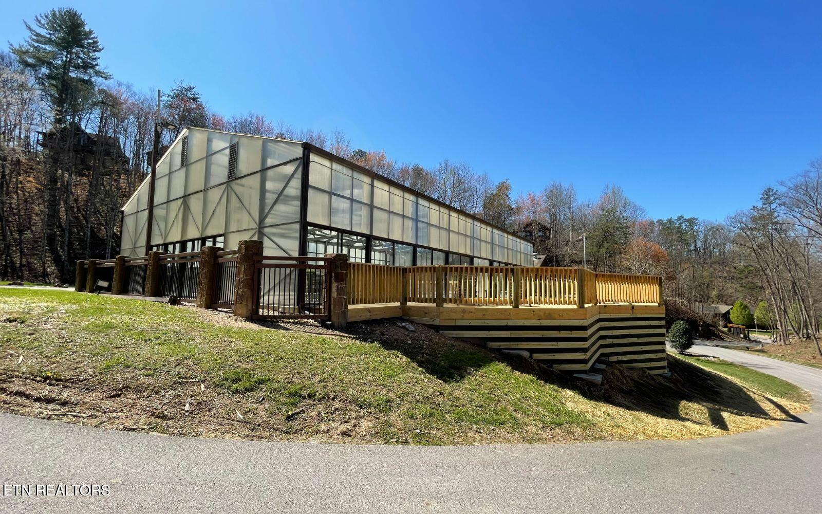 1550 Bears Den Way Sevierville TN 37876