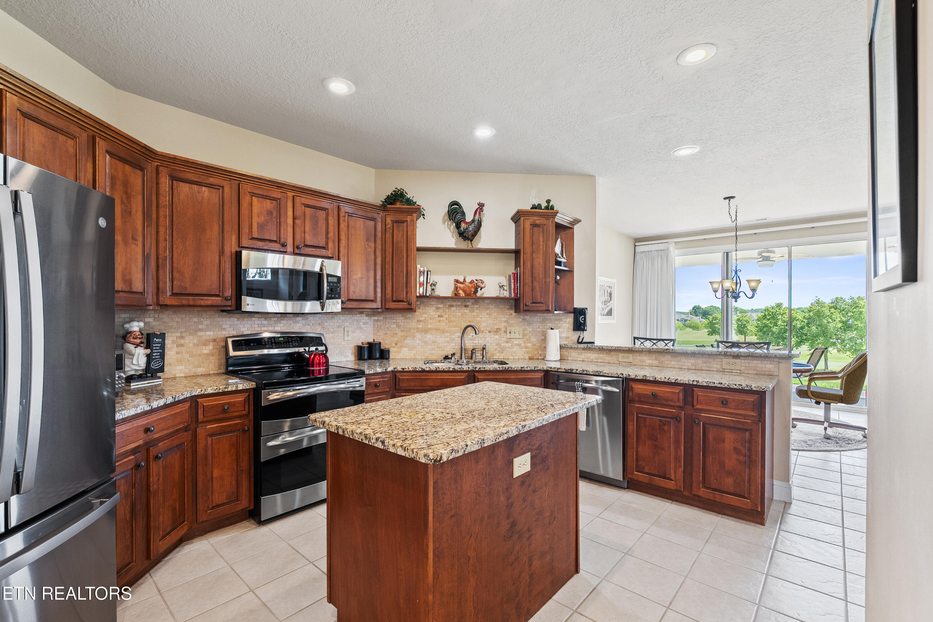 204 Kingbird Drive Vonore TN 37885