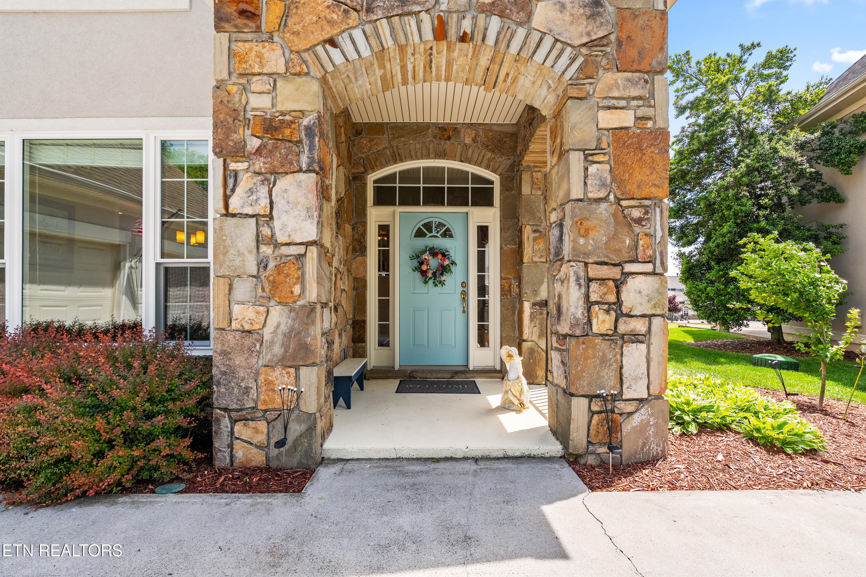 204 Kingbird Drive Vonore TN 37885