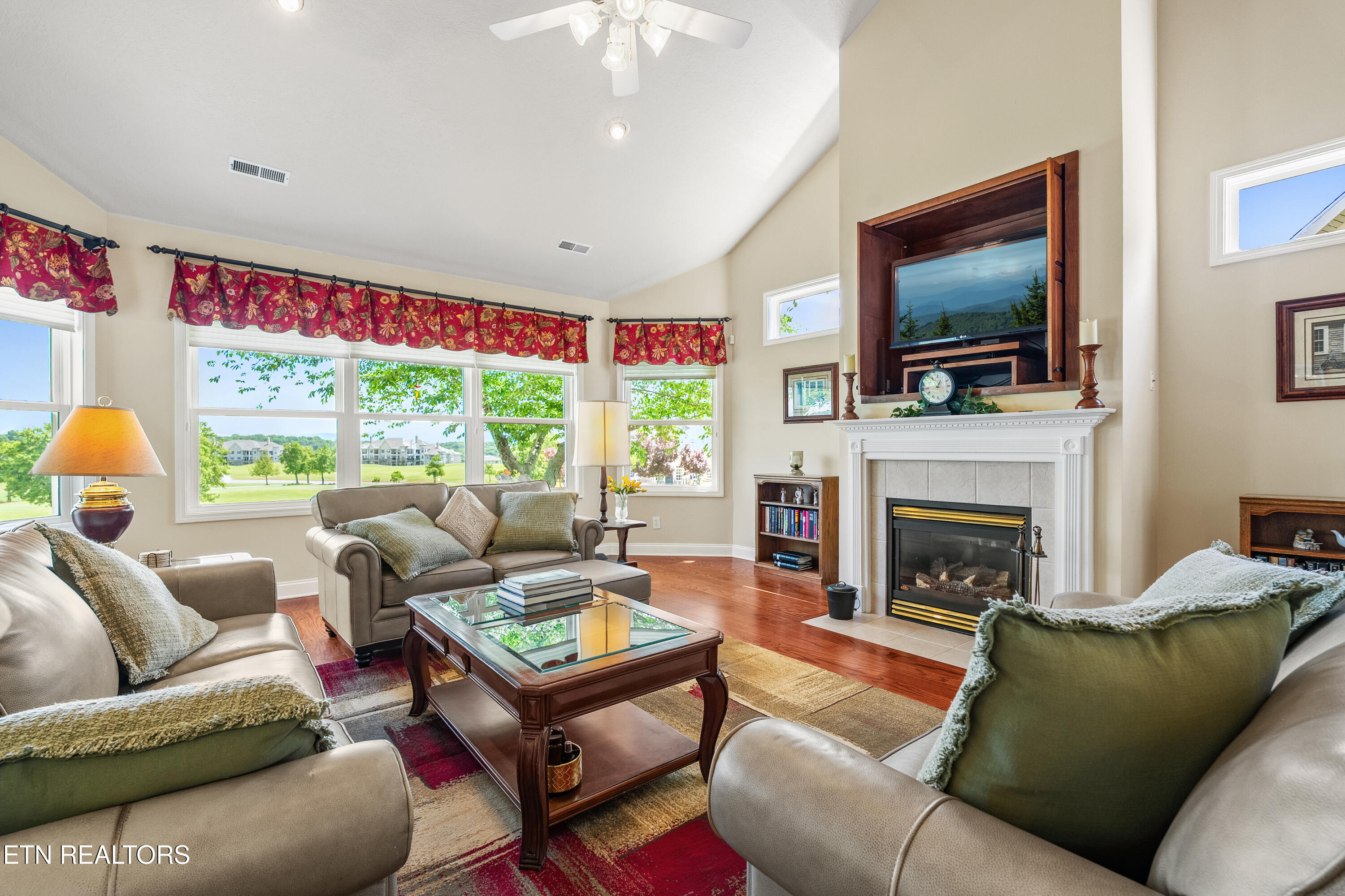204 Kingbird Drive Vonore TN 37885