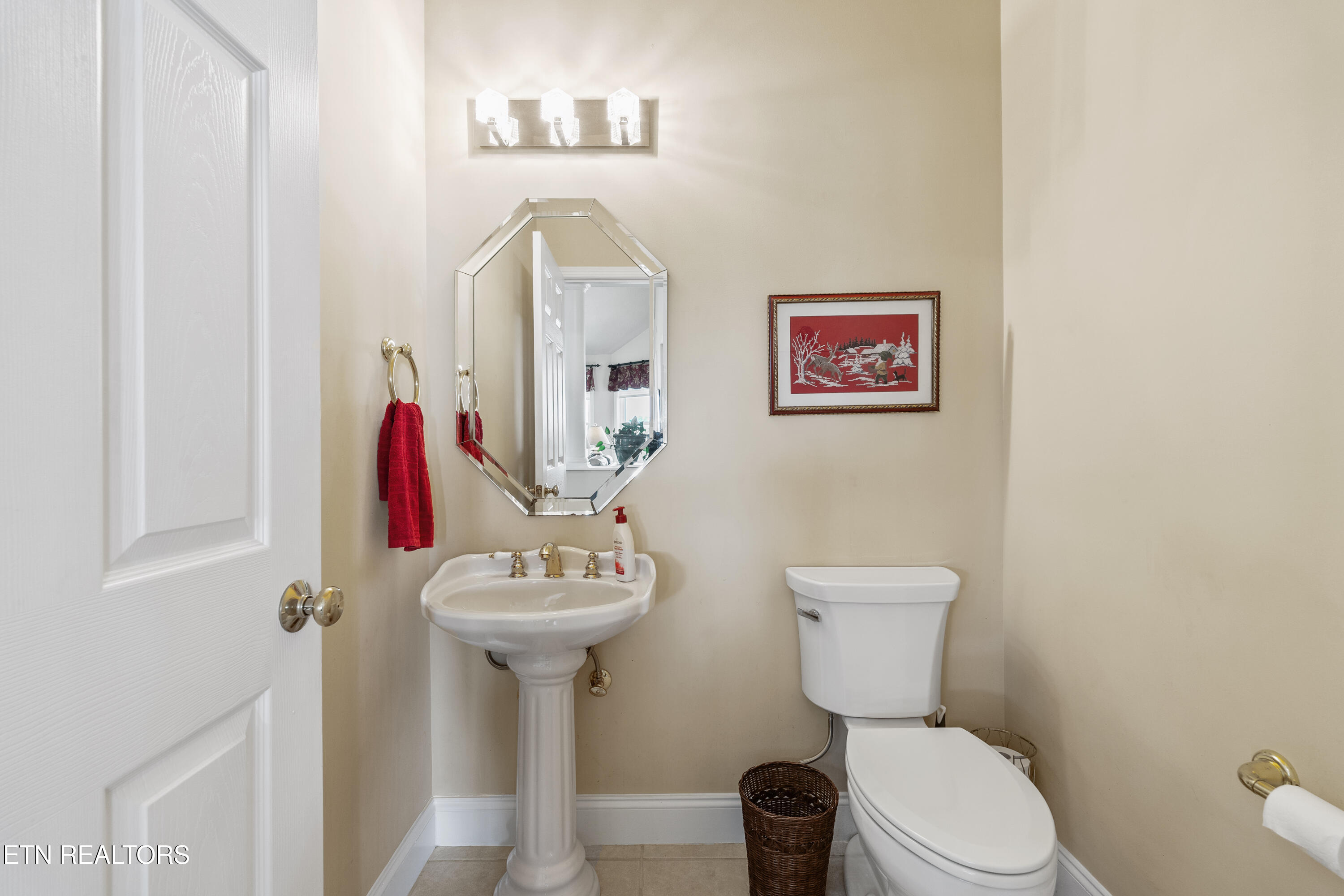 204 Kingbird Drive Vonore TN 37885