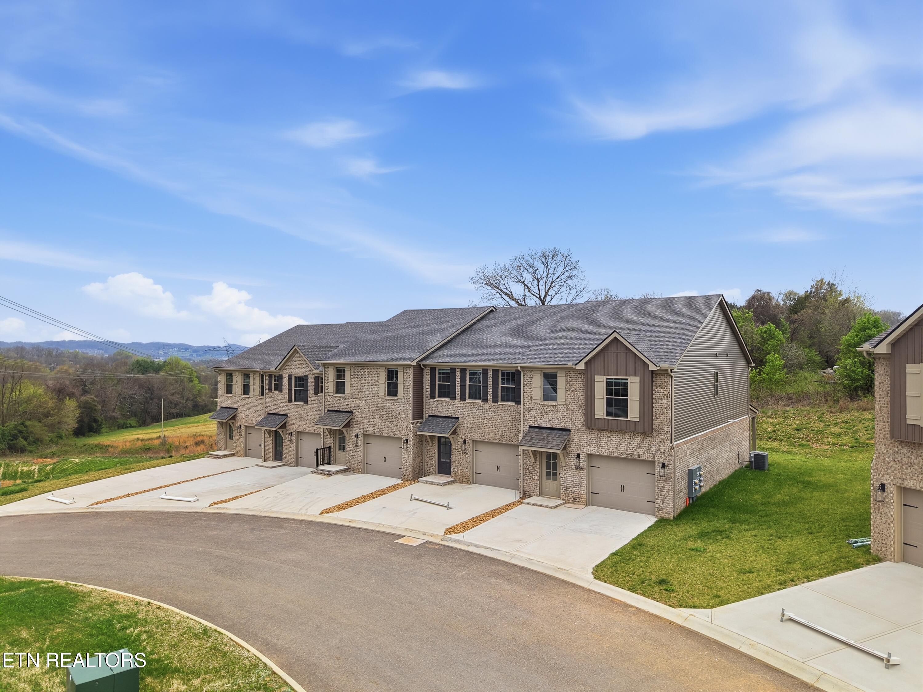 8934 Keenberg Lane Knoxville TN 37931