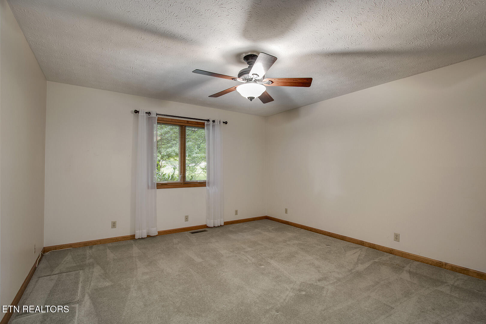 318 Mapletree Drive Knoxville TN 37934