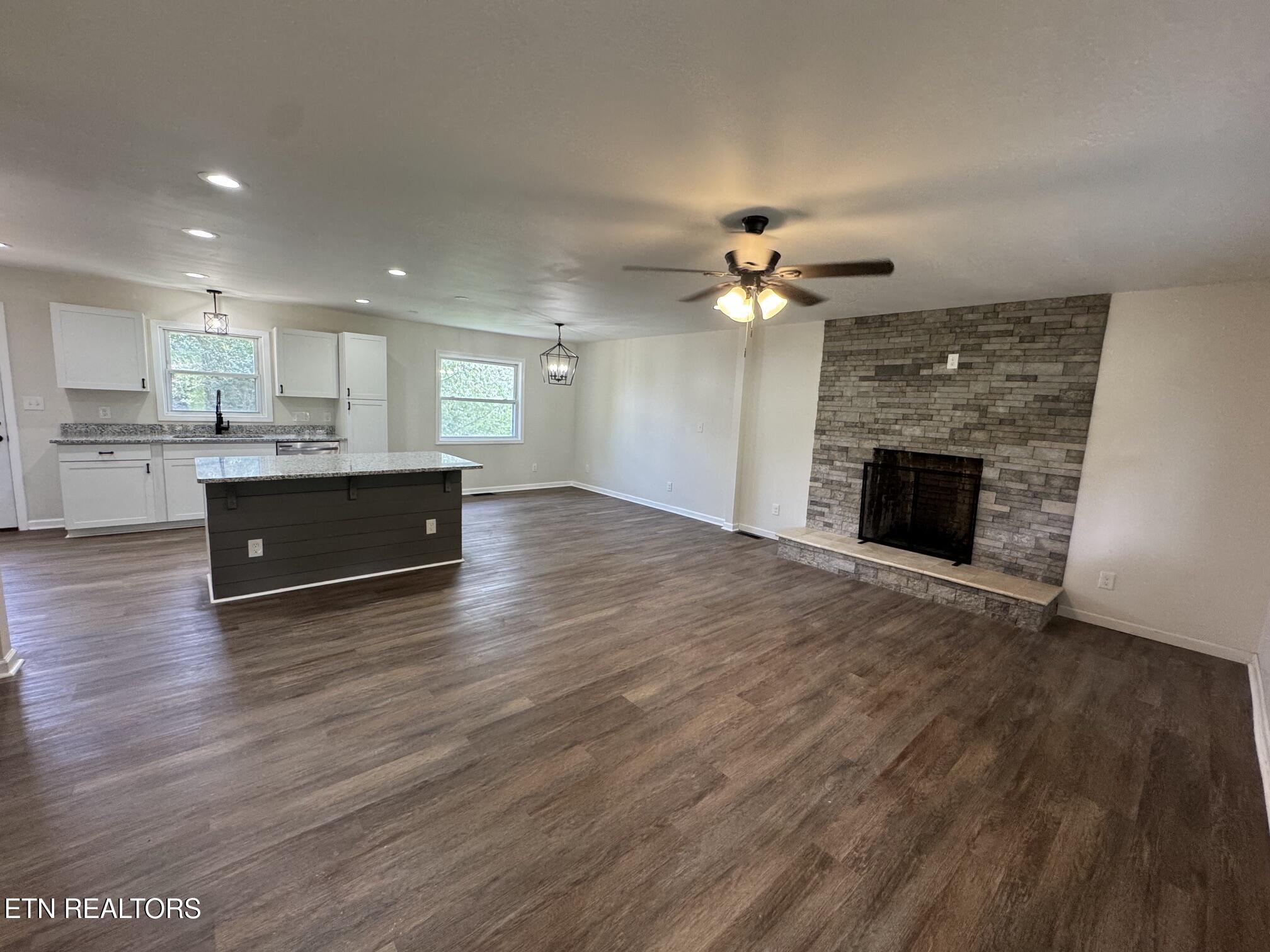 403 Hickory Street Clinton TN 37716