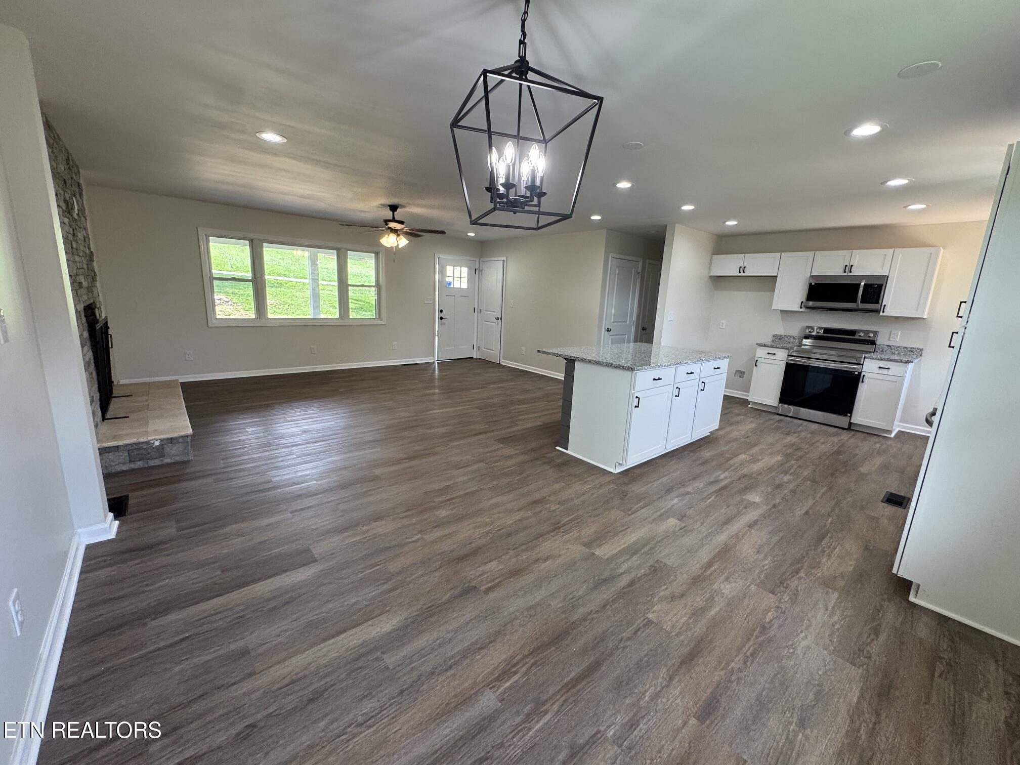 403 Hickory Street Clinton TN 37716