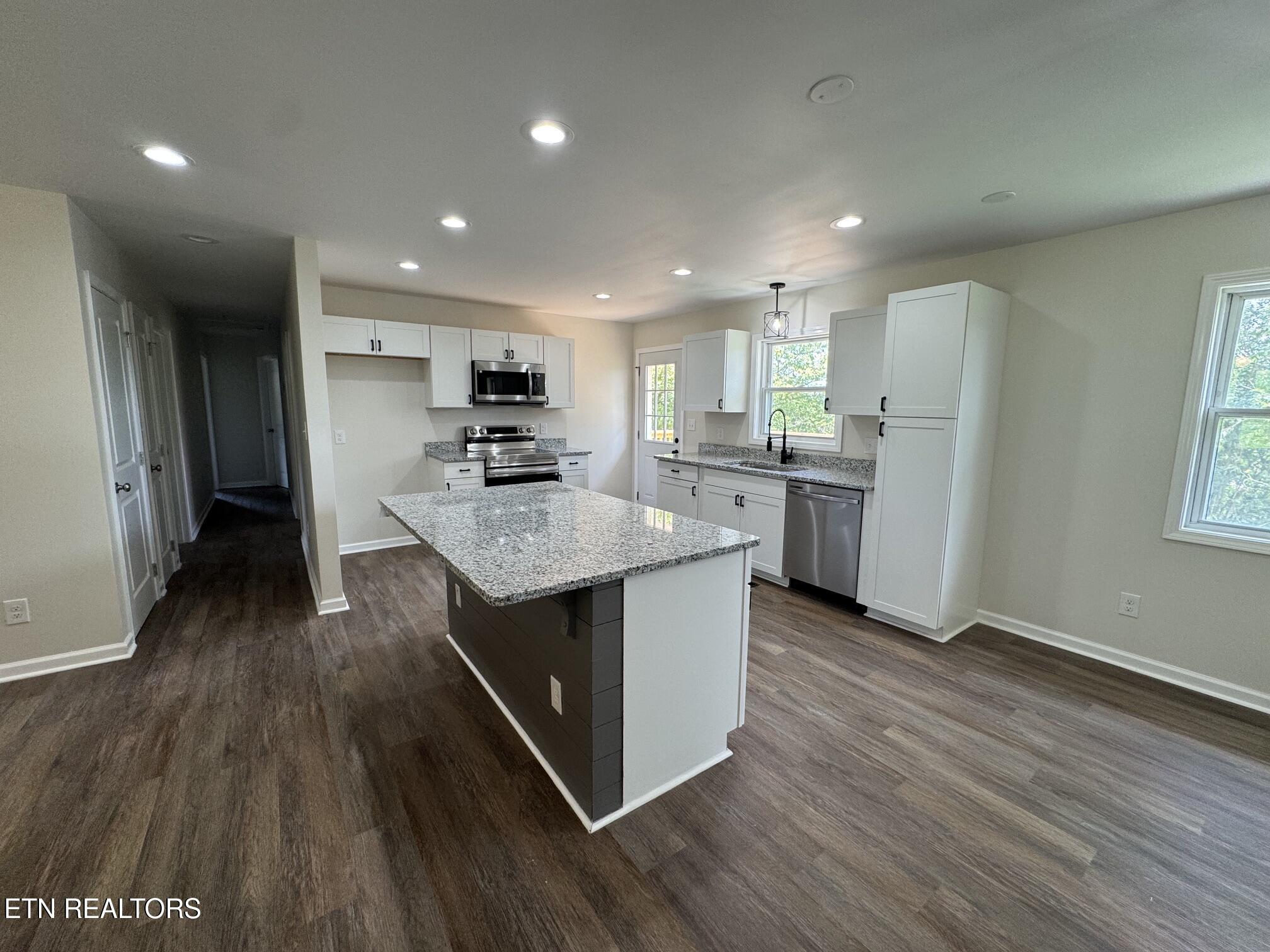 403 Hickory Street Clinton TN 37716
