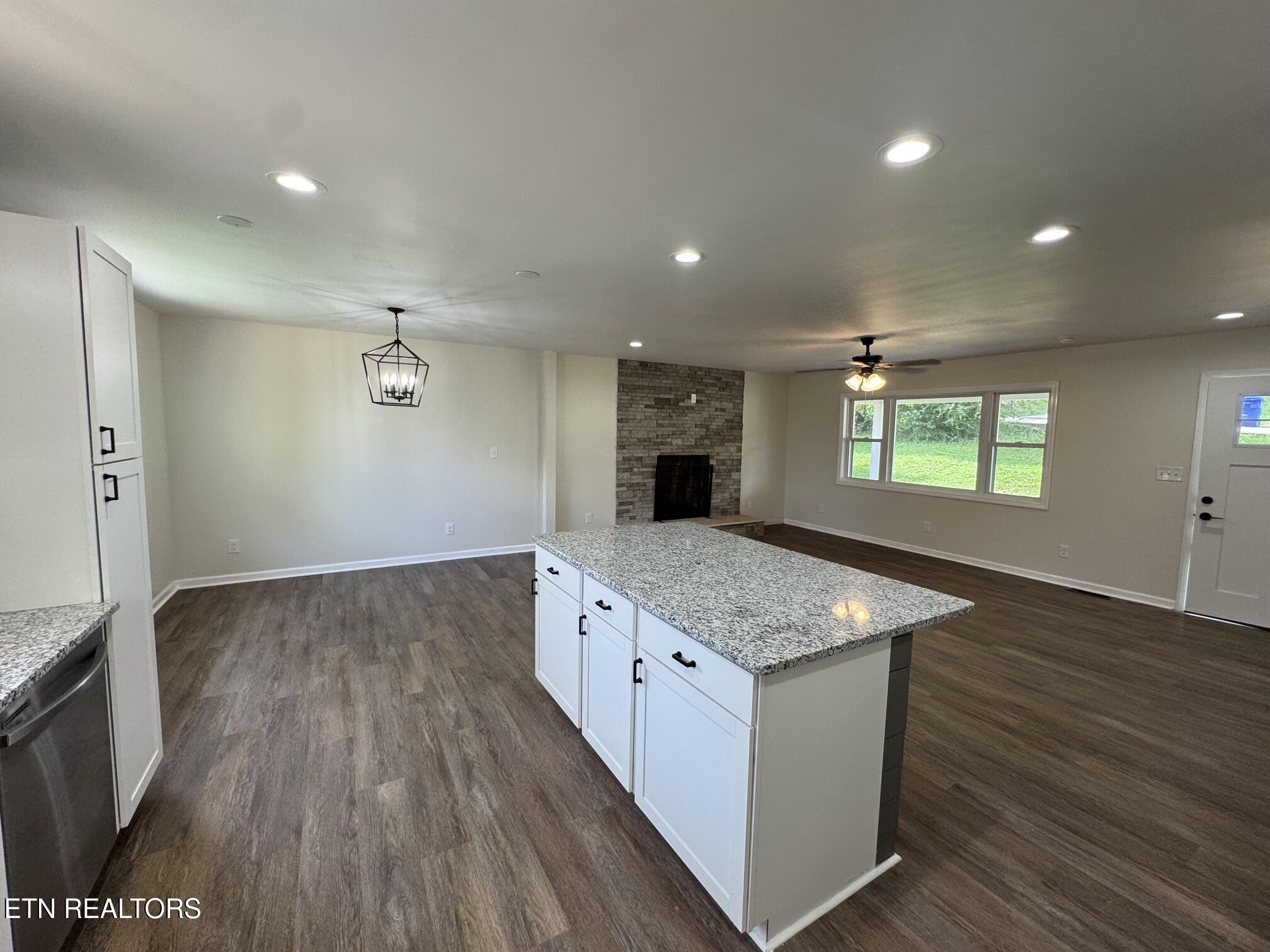 403 Hickory Street Clinton TN 37716