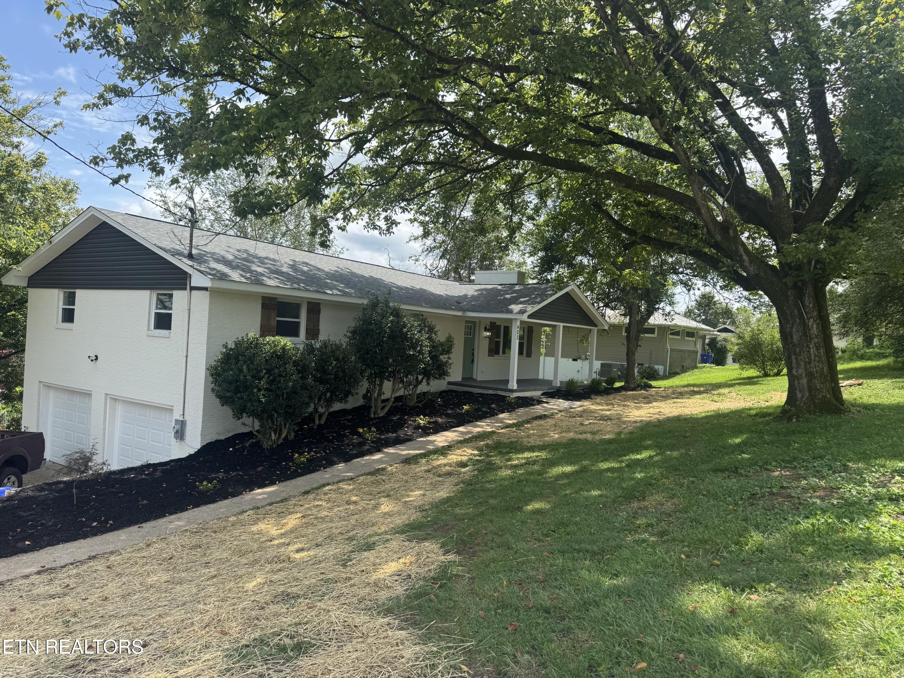 403 Hickory Street Clinton TN 37716