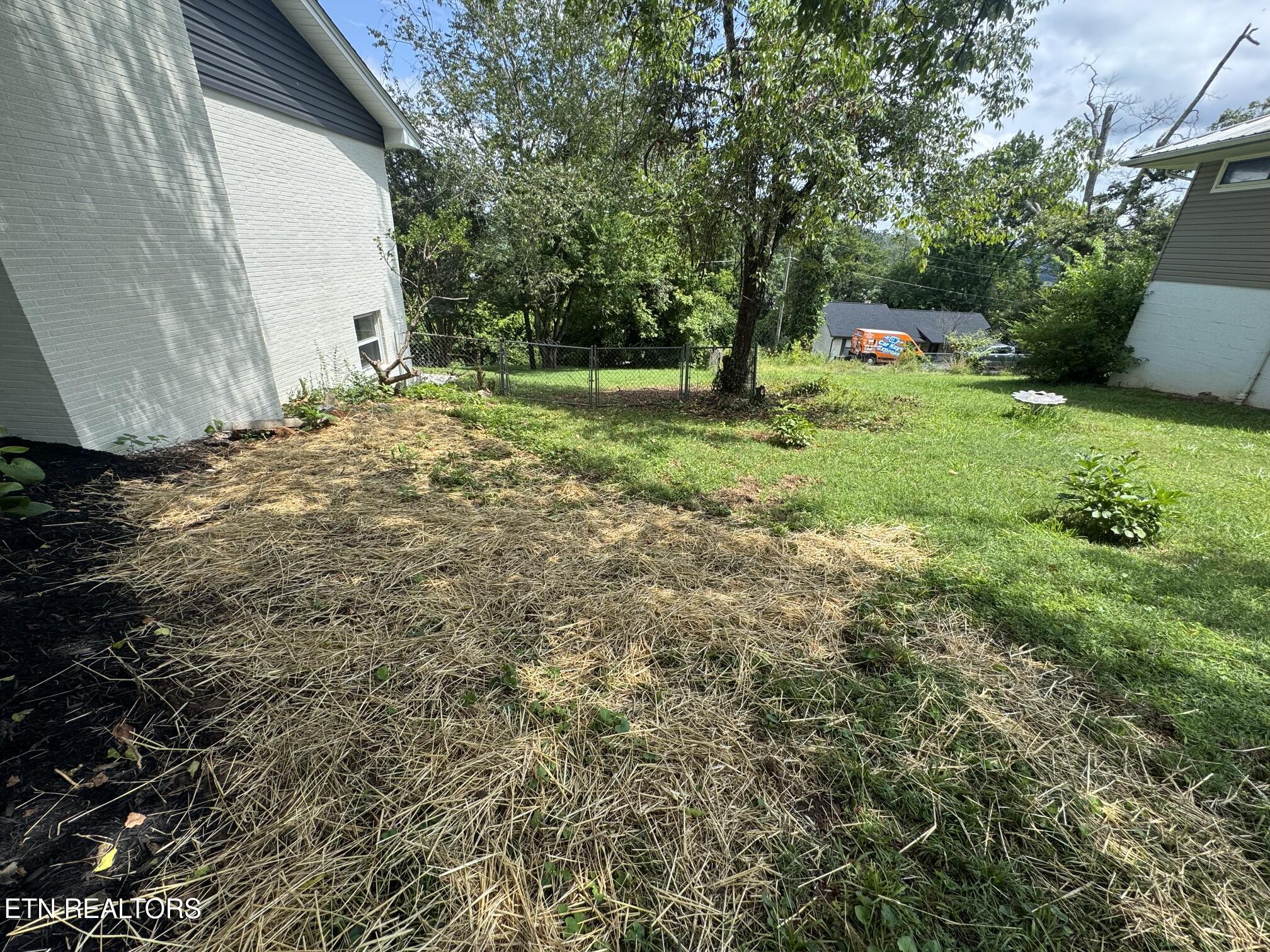 403 Hickory Street Clinton TN 37716