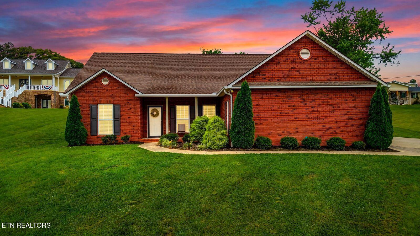 852 Isabell Drive Dandridge TN 37725