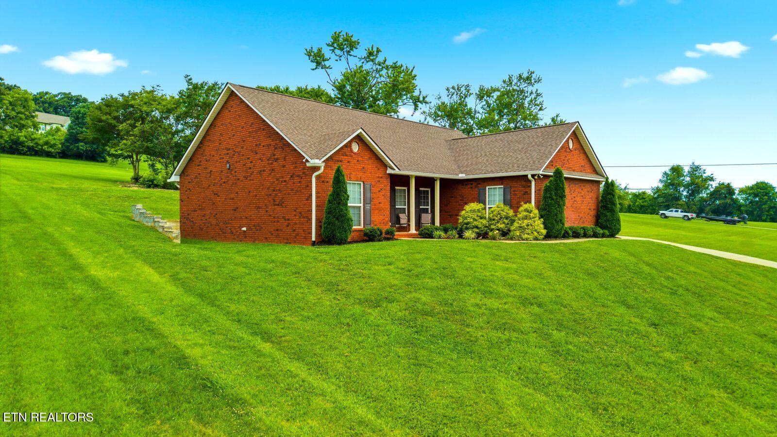 852 Isabell Drive Dandridge TN 37725