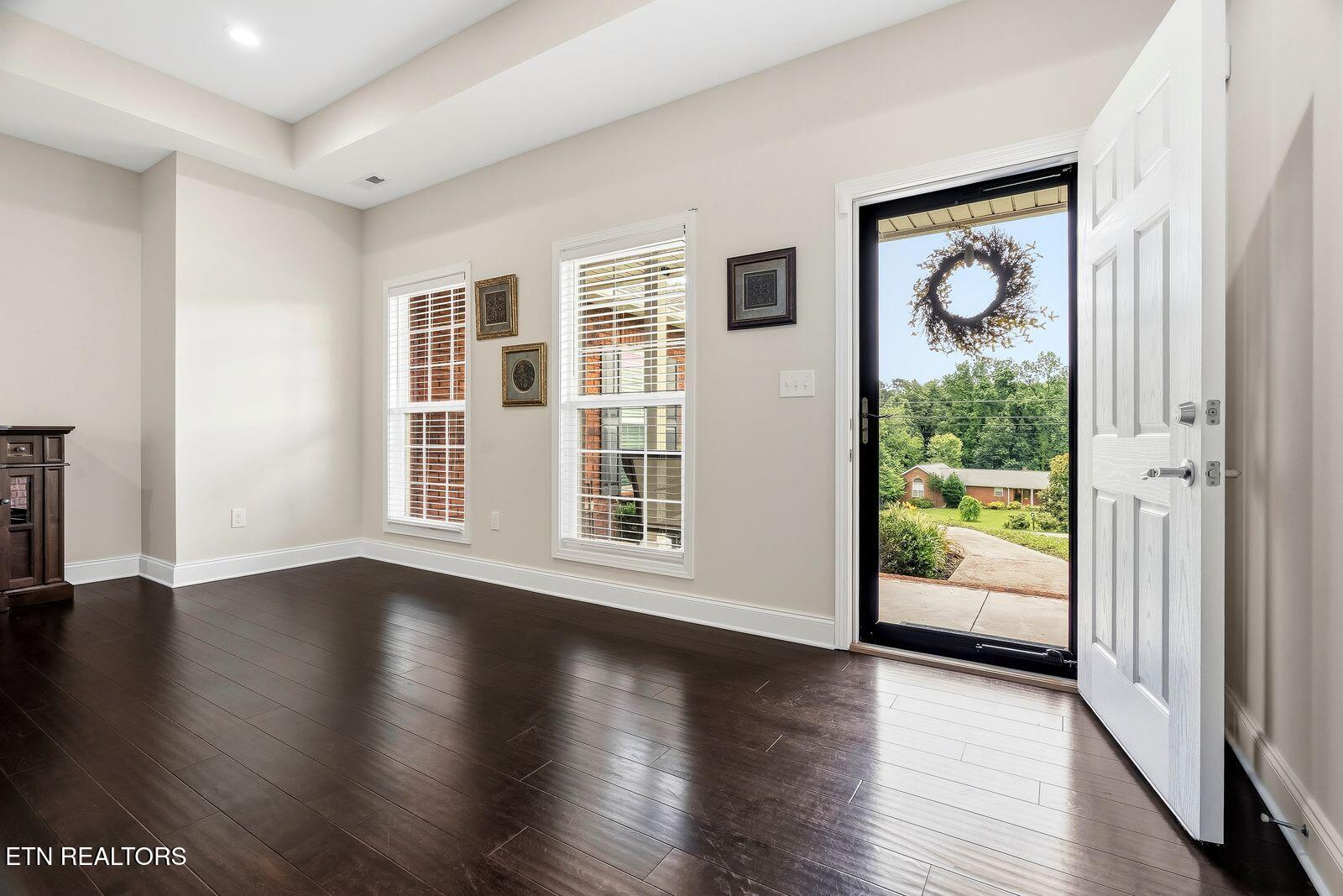 852 Isabell Drive Dandridge TN 37725