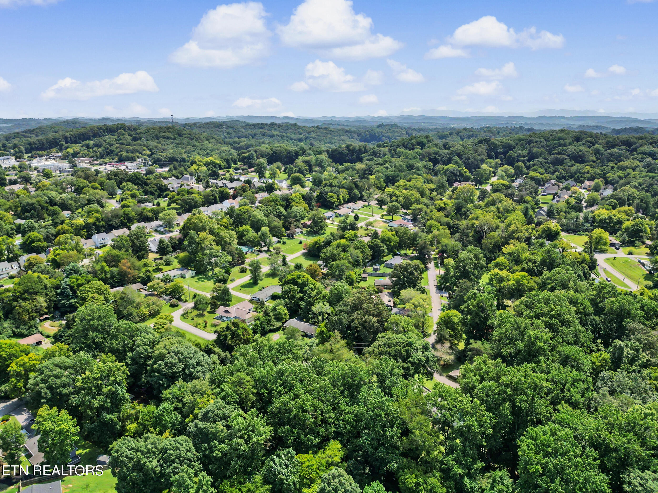1336 Sumac Drive Knoxville TN 37919