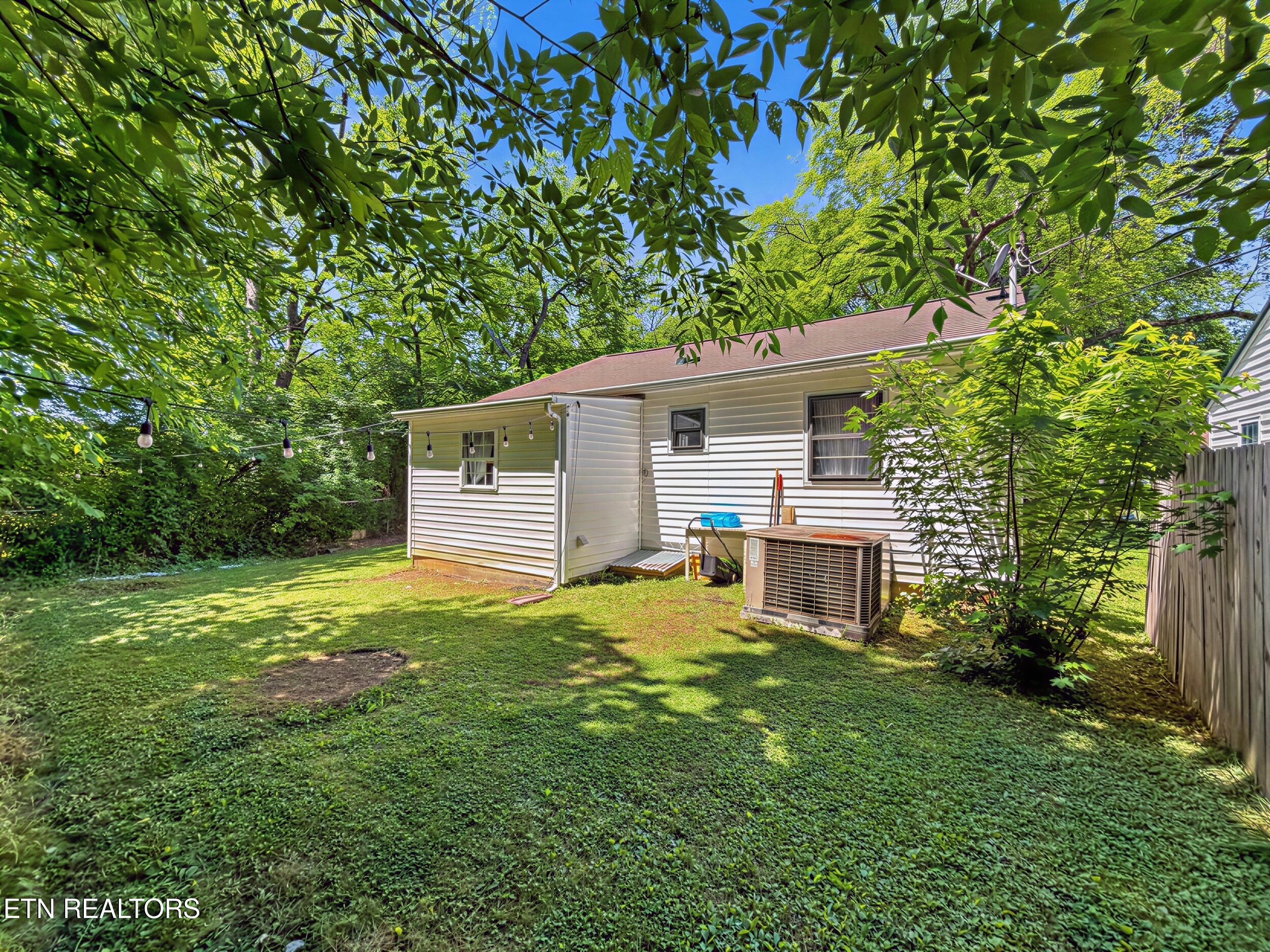 2376 Pennsylvania Avenue Maryville TN 37804