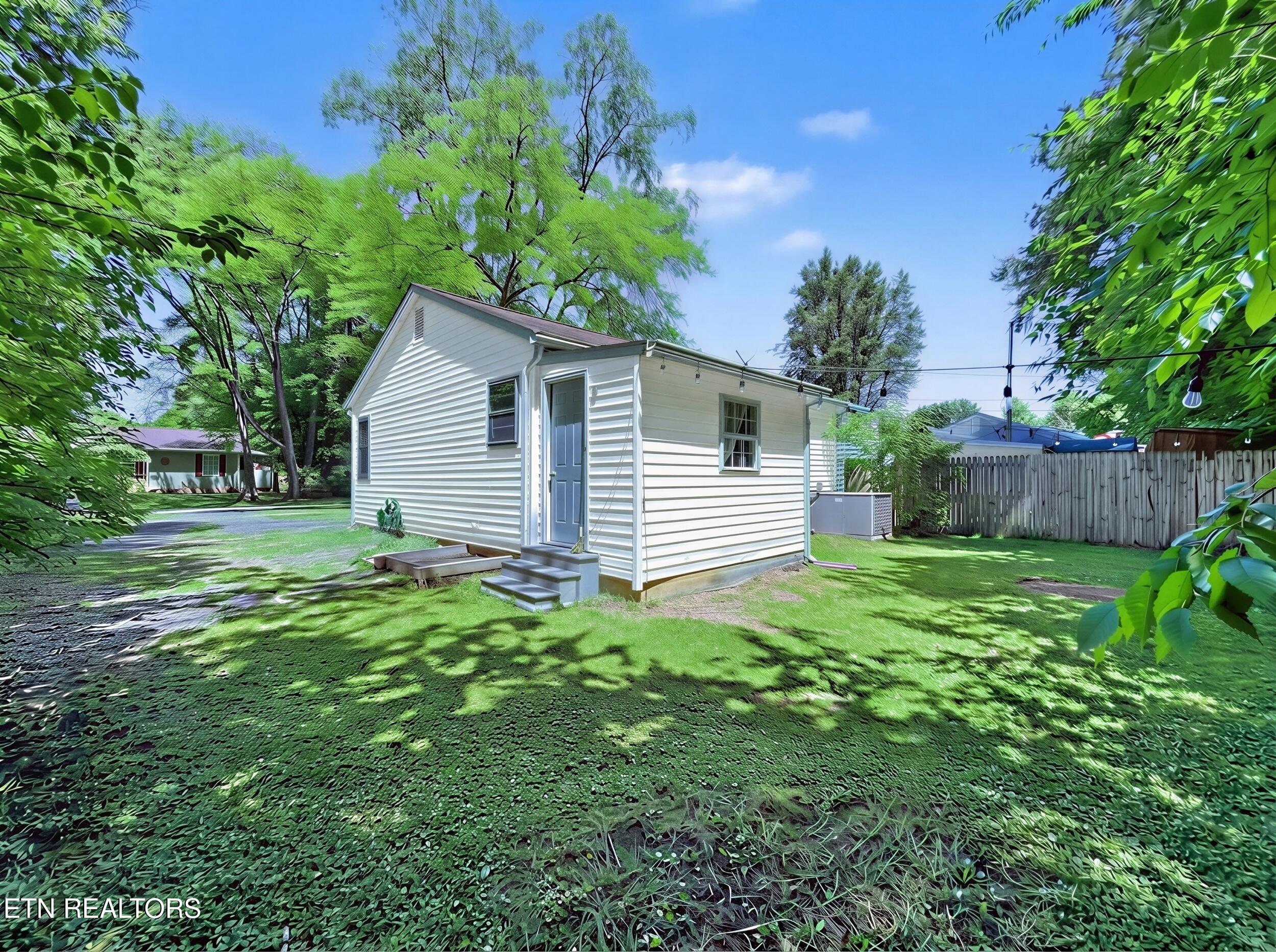 2376 Pennsylvania Avenue Maryville TN 37804