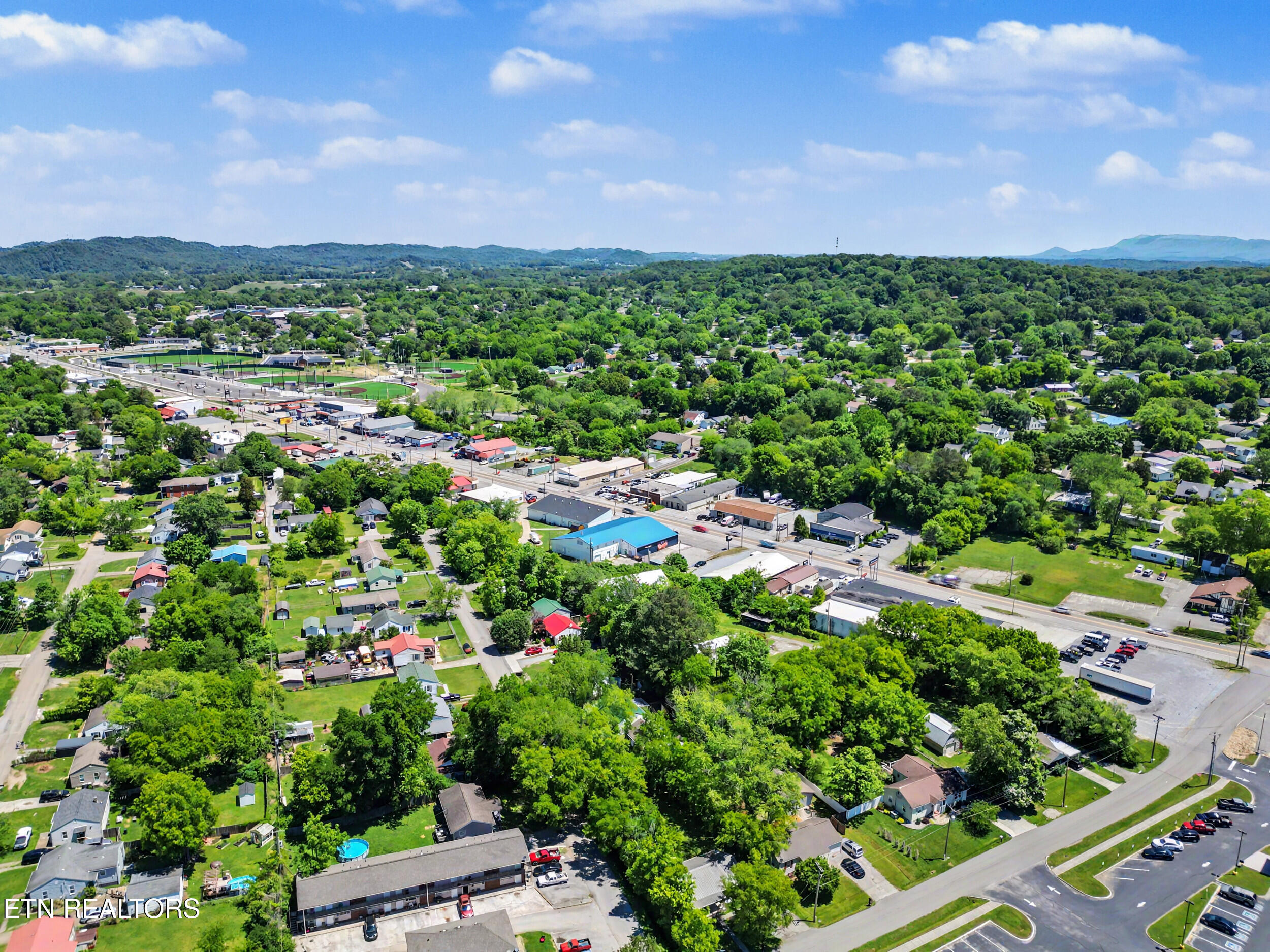 2376 Pennsylvania Avenue Maryville TN 37804