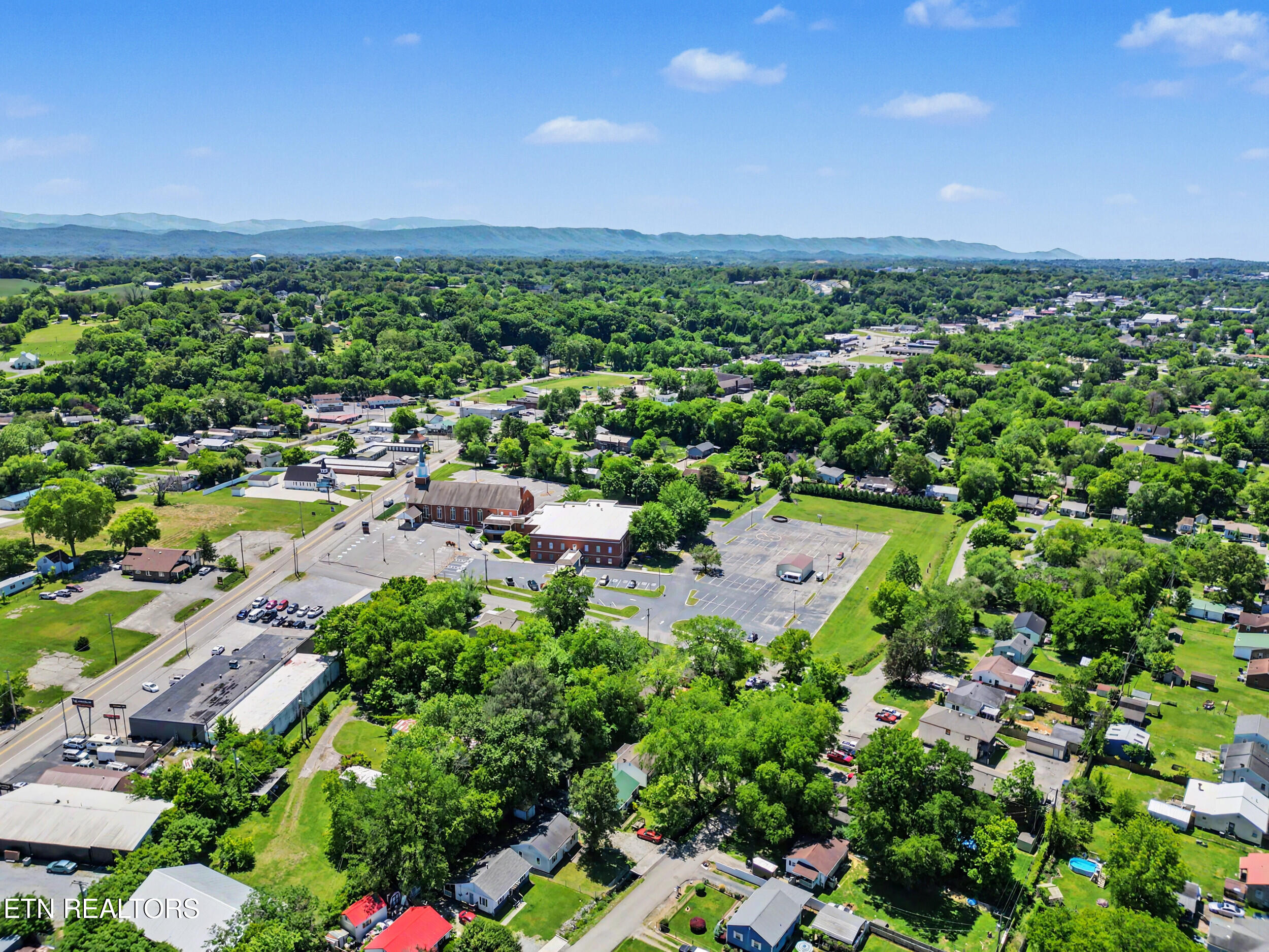 2376 Pennsylvania Avenue Maryville TN 37804