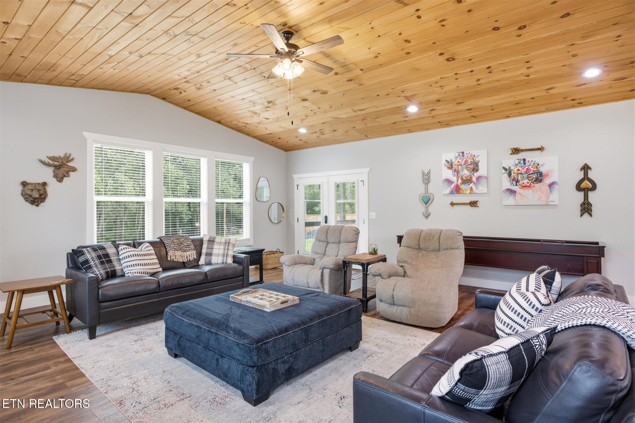 2243 Shinbone Road Sevierville TN 37876