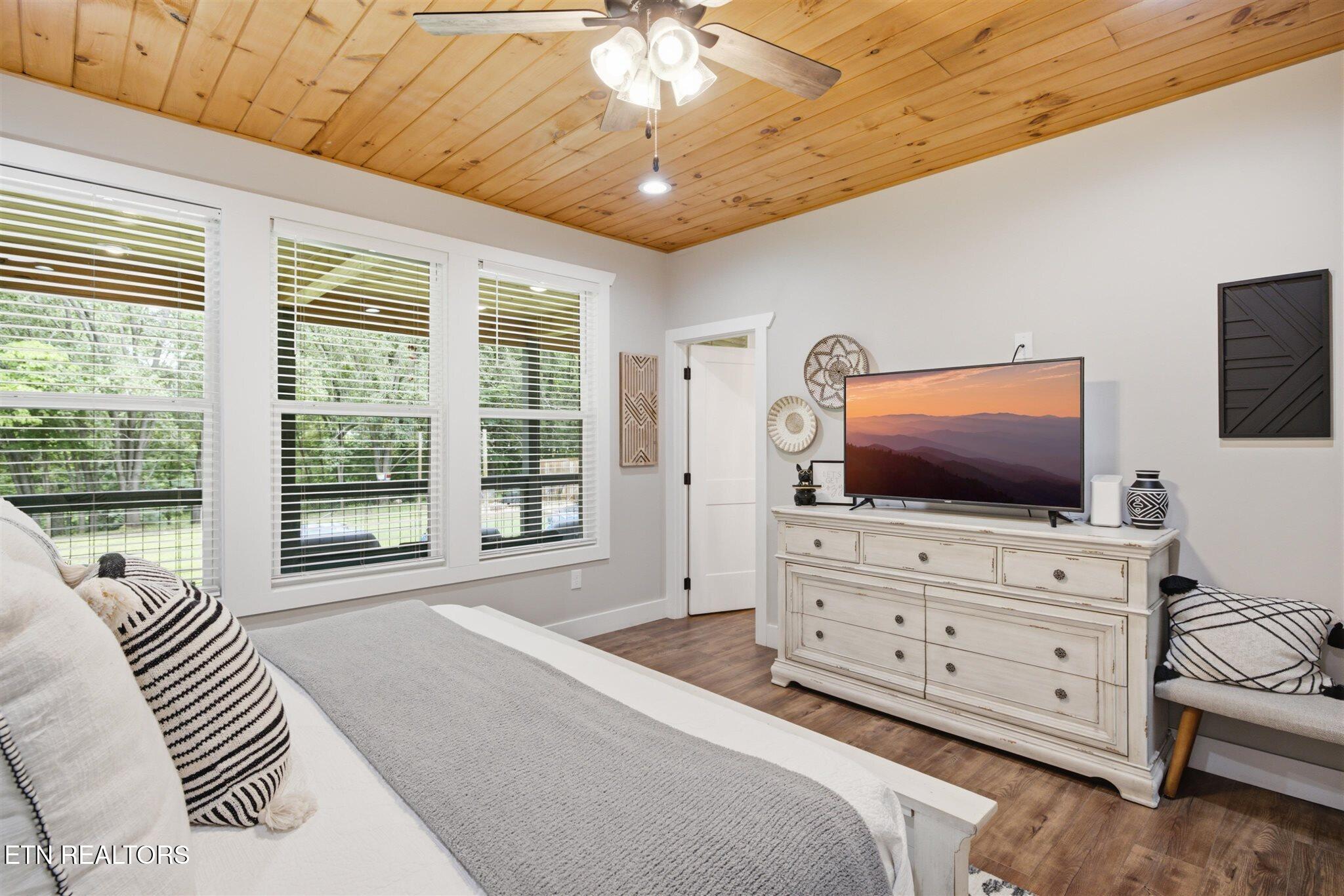 2243 Shinbone Road Sevierville TN 37876