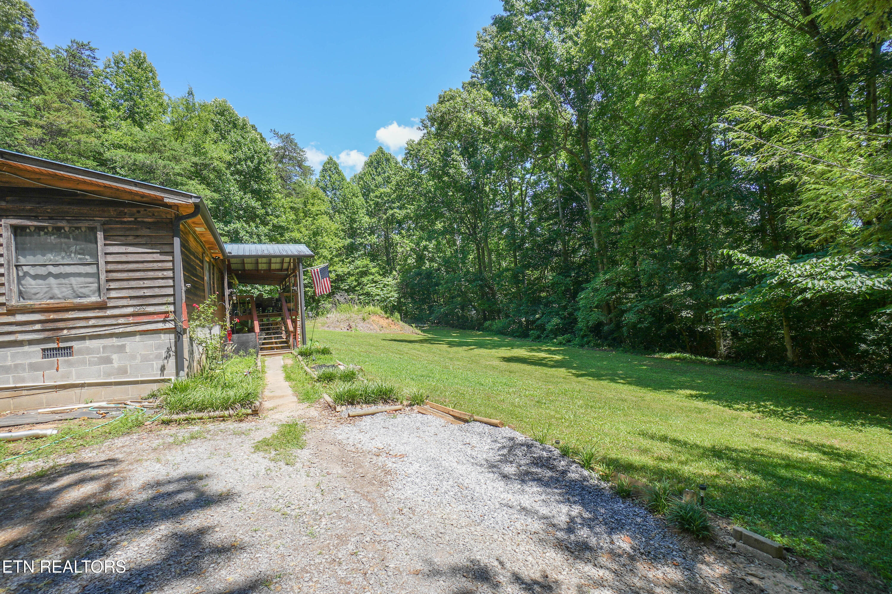 1649 6 Mile Cemetery Road Maryville TN 37803