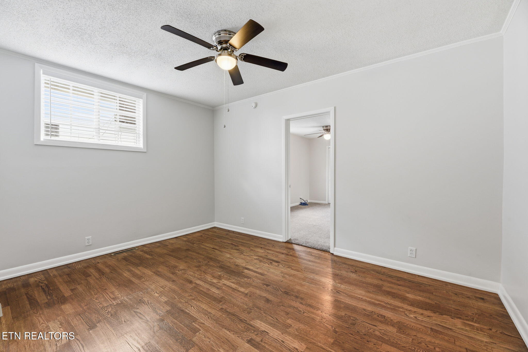 409 W 1st Avenue Lenoir City TN 37771