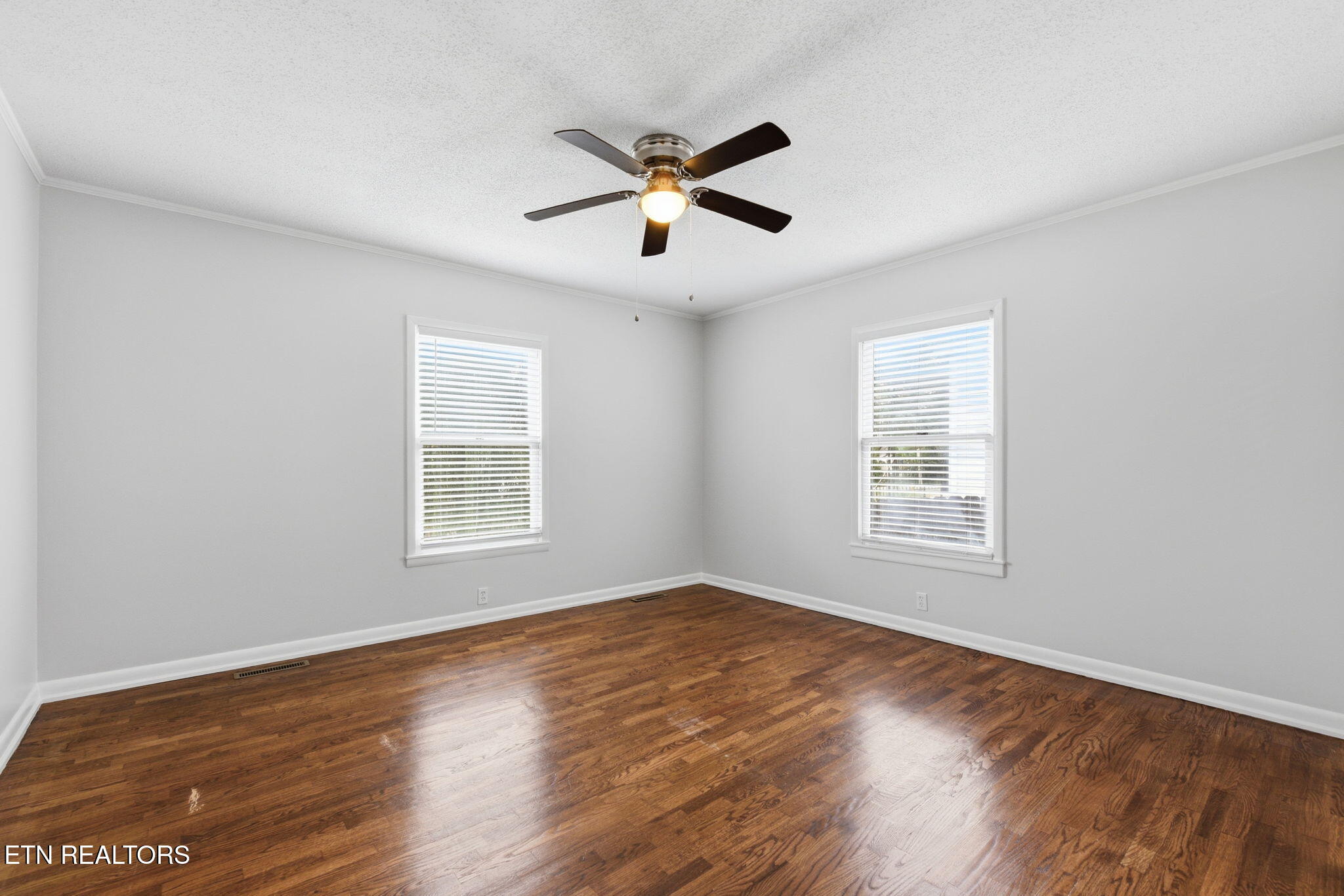 409 W 1st Avenue Lenoir City TN 37771