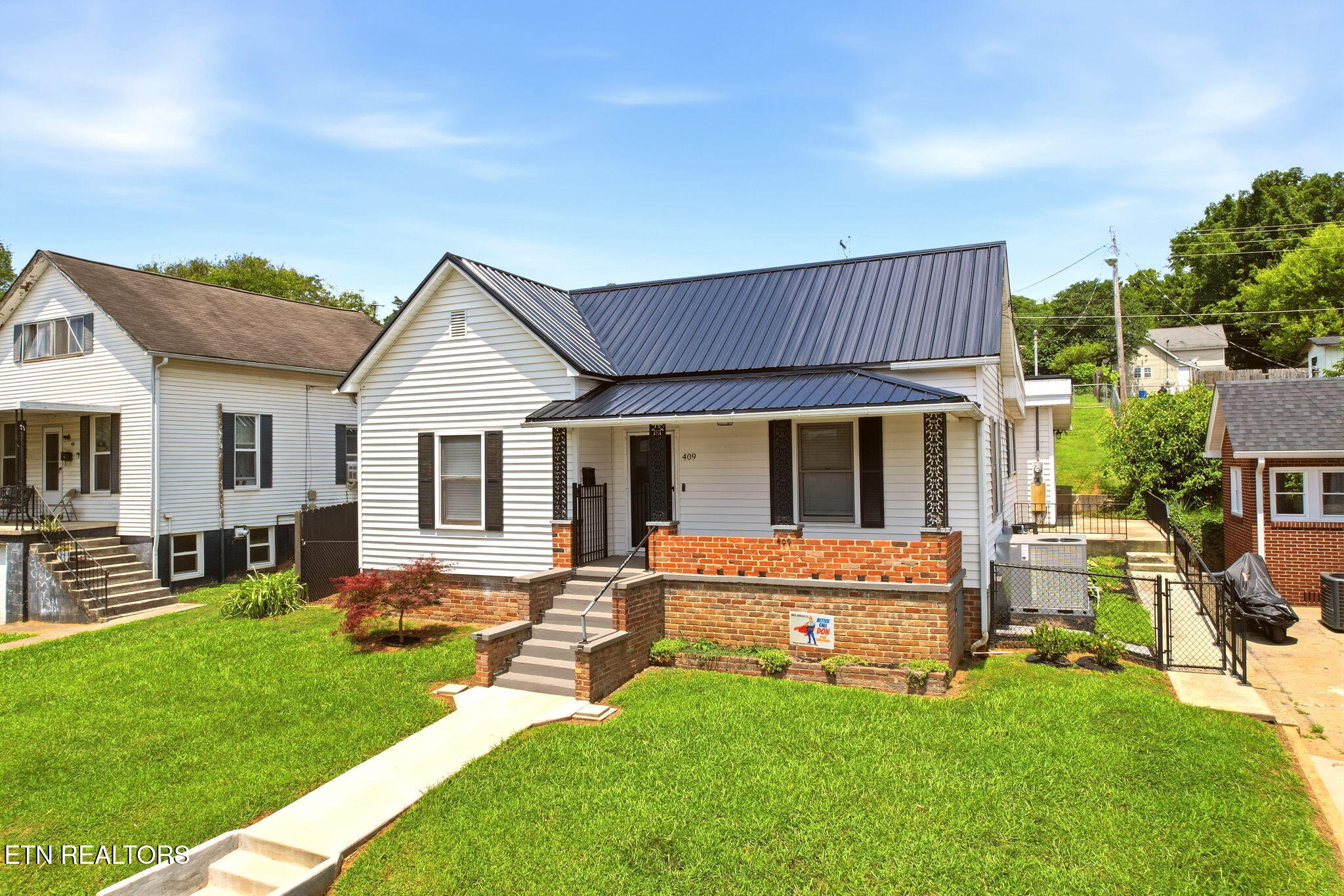 409 W 1st Avenue Lenoir City TN 37771